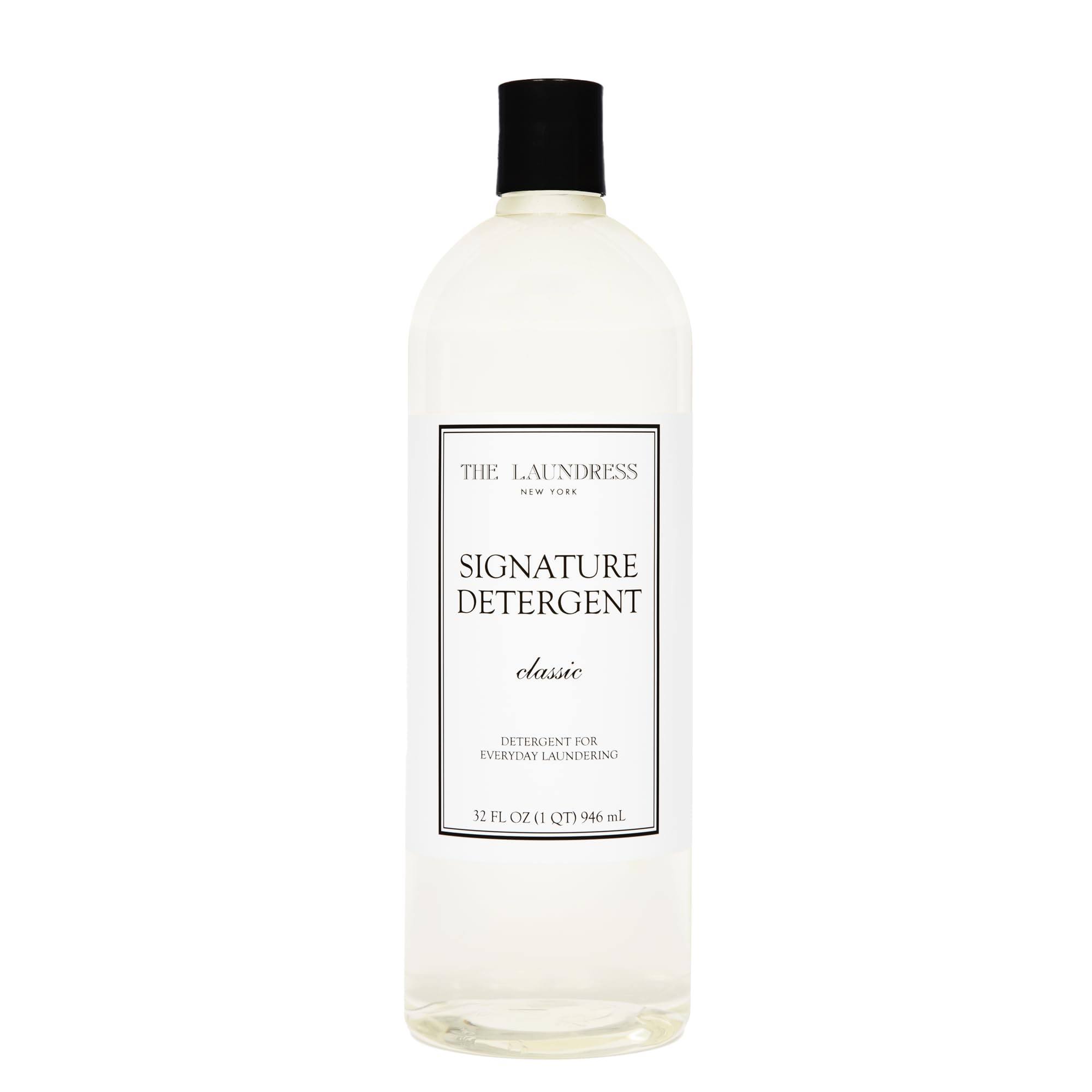 02d7ddddc176bd7dc96af4cb6a46be5b2a400468253d84b83dad276ab0bdeb2e.jpg The Laundress Signature Detergent Classic - Image 1