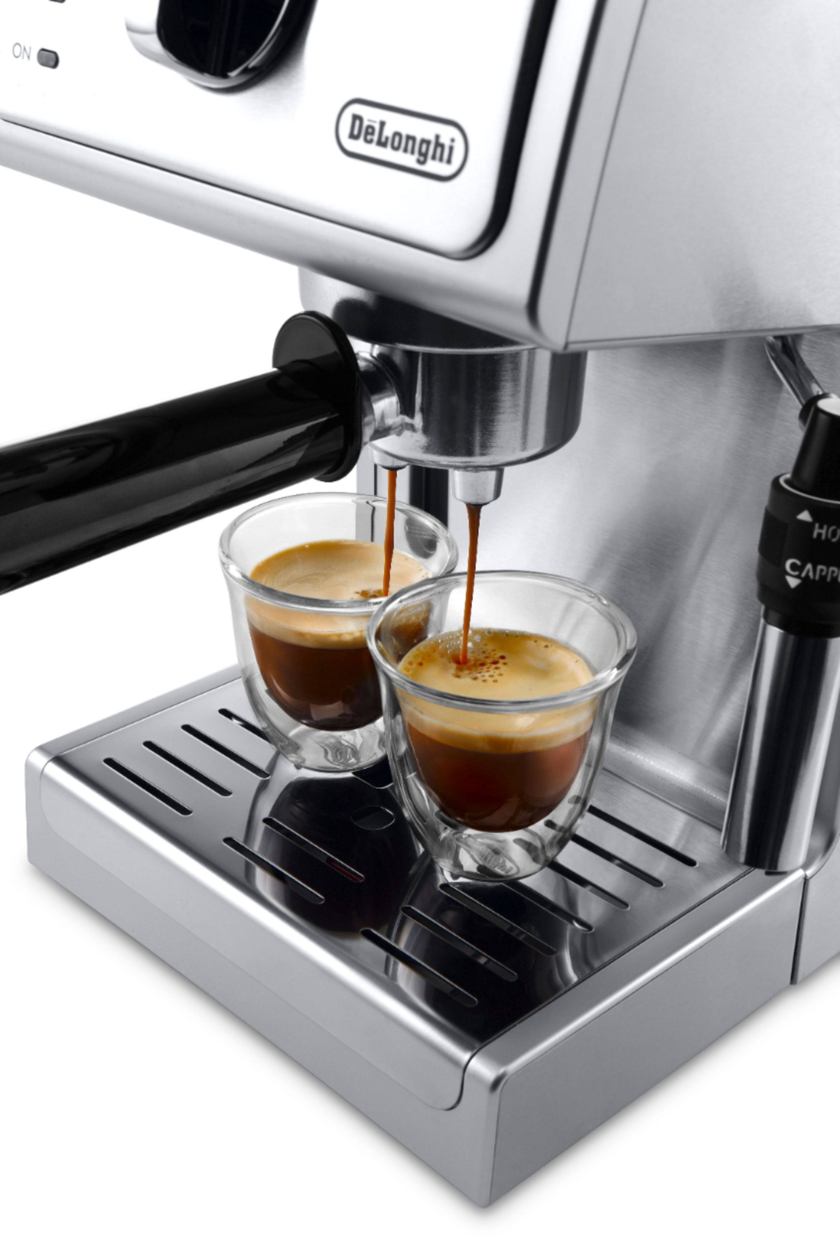07fb77055ea1da93779e5f383ce7caa82b59d3347888c1f346755a35cc4f267a.jpg DeLonghi 15-Bar Pump Stainless Espresso and Cappuccino Machine - Image 1