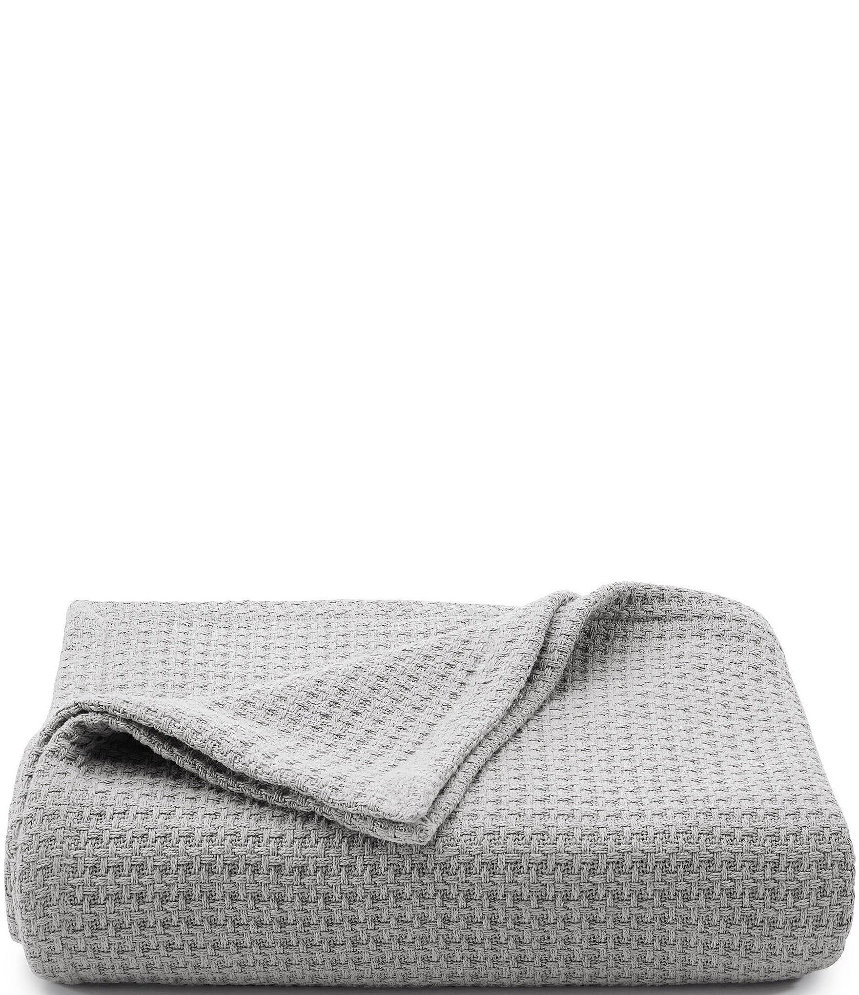 0e43cef4dbd698450827cbead0cec9f66a849e2c9c451c9f9a84ac37b14f9deb.jpg Tommy Bahama Bahama Coast Blanket - Grey - Full/Queen - Image 1