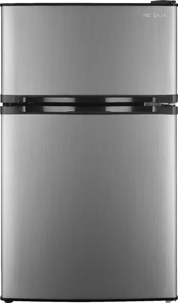 0fcaaac3ccf6fbe1504f7fc27d5fa0101f531f52c405132789655d80c98b6349.jpg Insignia - 3.0 Cu. ft. Mini Fridge with Top Freezer - Stainless Steel - Image 1