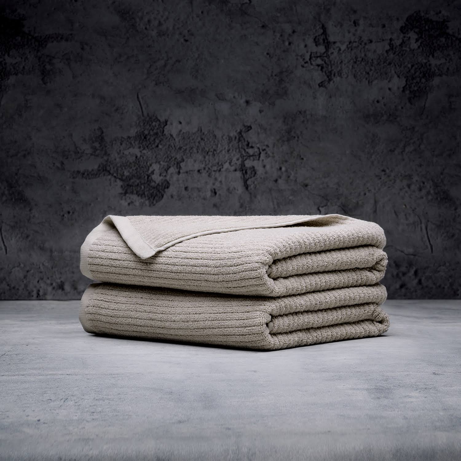 0fd5a4c0f71f4a7aa7852affb93734de80e12ffb161b9a94bfbe7c5f3b807451.jpg LUXOME Plush Performance 2-Piece Bath Towel Set | Dual-Loop Design | Ultra Soft | Highly Absorbent | Quick Drying | Oyster (Tan) - Image 1