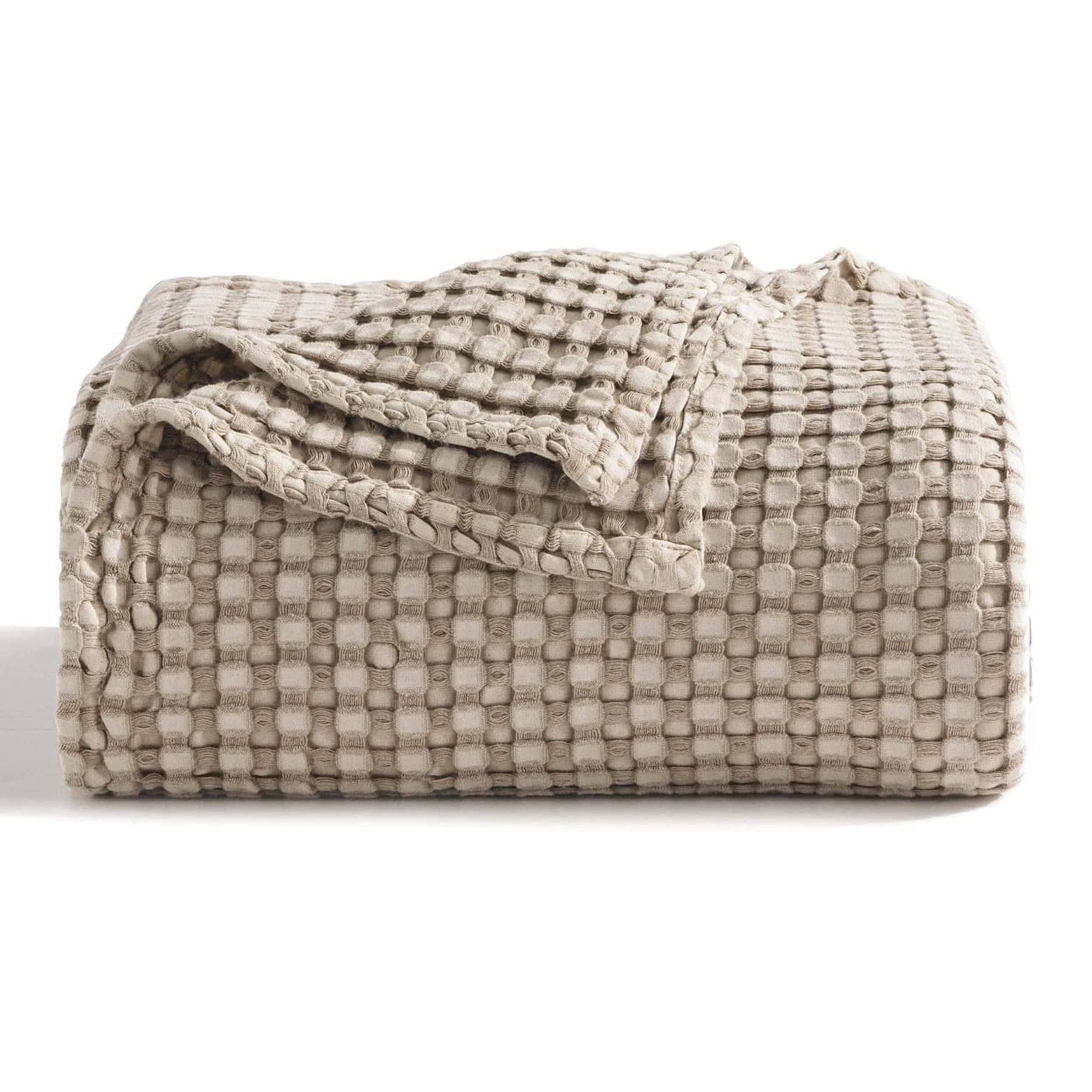 18eec2f2f84d1ec4e3a6b464ab1e11a058e9a47b11b2d599821b873302249121.jpg Bedsure Cooling Cotton Waffle King Size Blanket - Lightweight Breathable Blanket of Rayon Derived from Bamboo for Hot Sleepers, Luxury Throws for Bed - Image 1