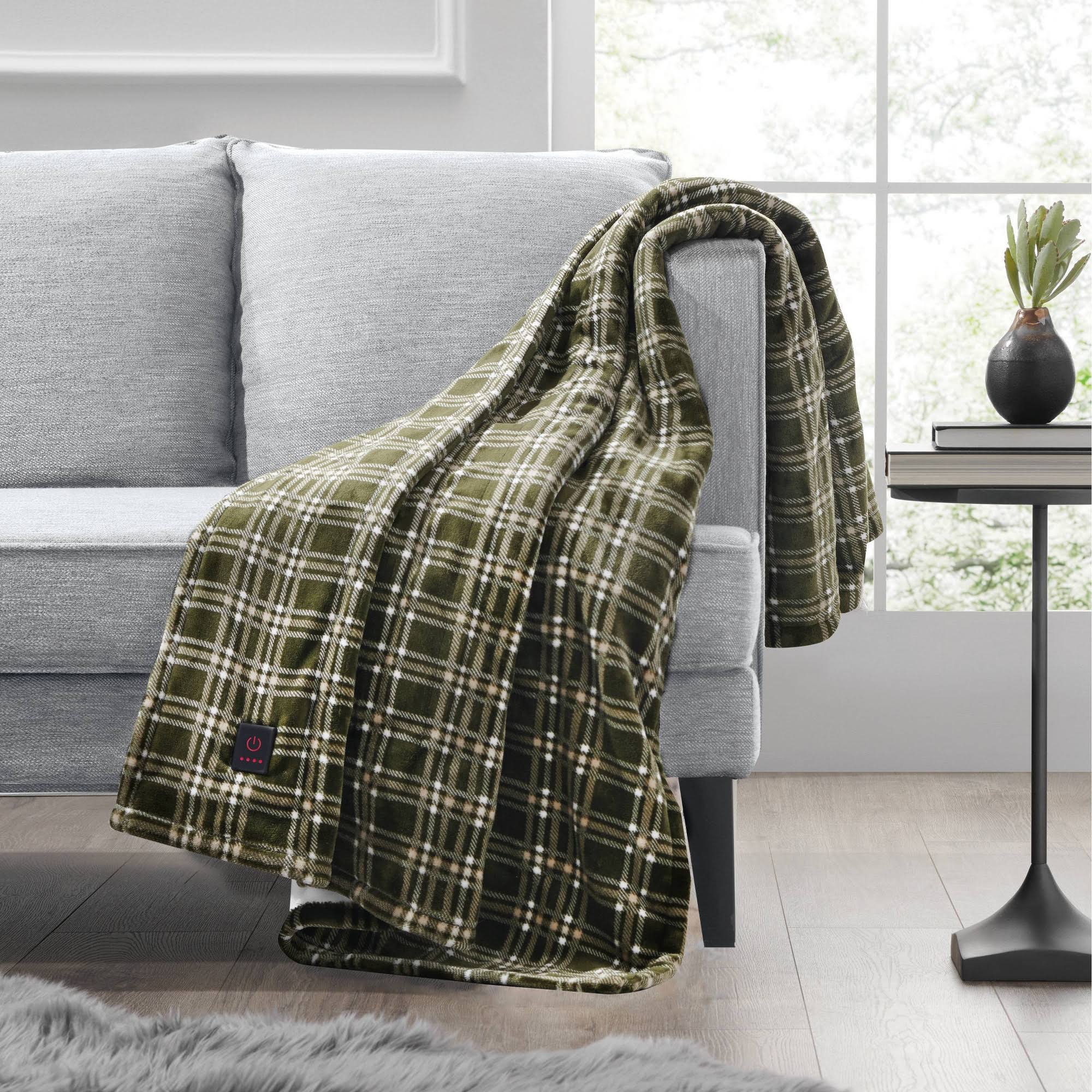 1e82230b5a00d0501a54f53620961d29ca51860aba94e218d5106e15949839cf.jpg 50"x60" Cozy Heated Throw Blanket Green Plaid - Brookstone - Image 1