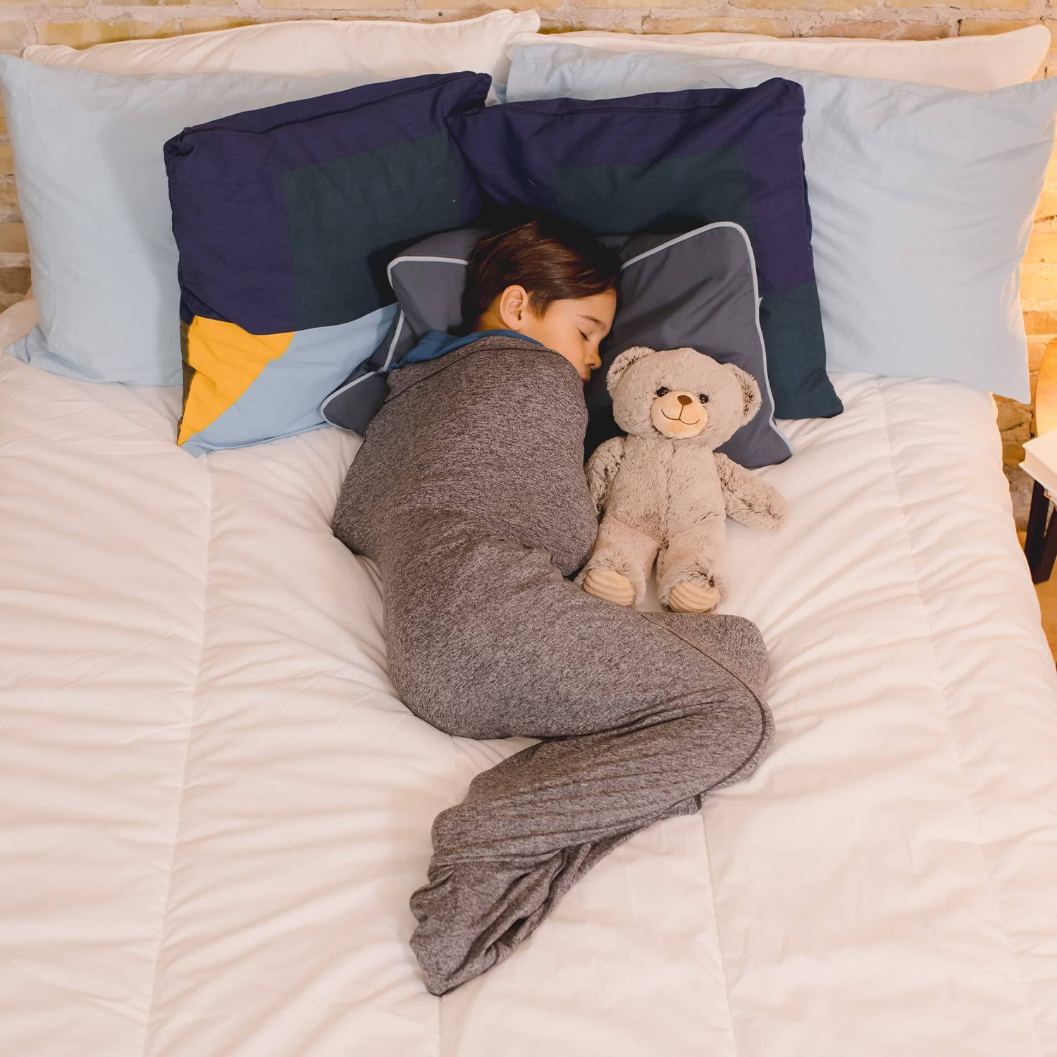 21847d13edd09ec2eb49c9493d43719e3c3ce66c782296c3918fbebdb82738ae.jpg Hug Sleep - Sleep Pod Move - Wearable Cooling Sensory Compression Blanket - Shark Tank Partner - Machine Washable - Weighted Blanket Alternative - - Image 1