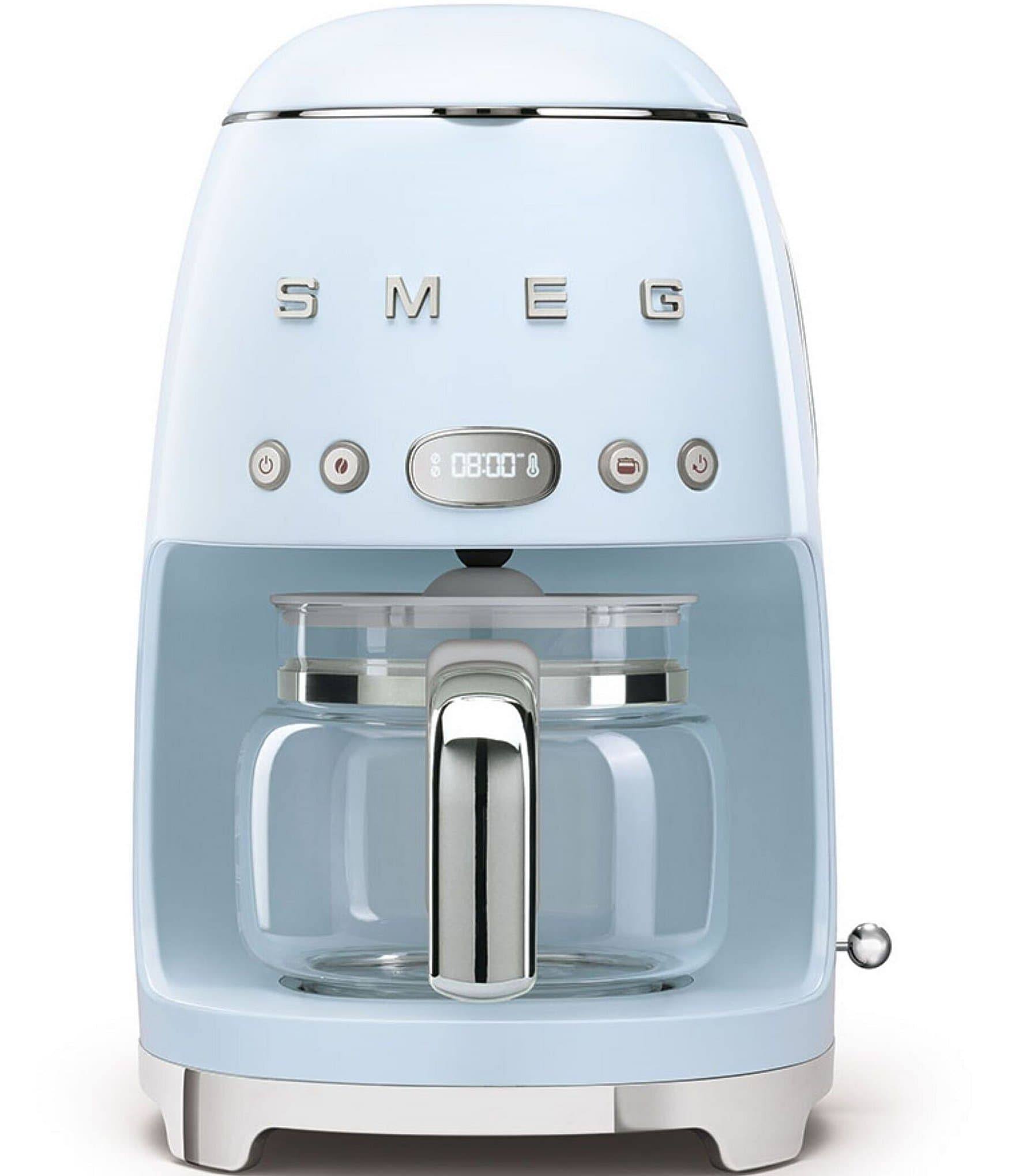 26420f2aec5f8160bc16ced182f2cc96edc44224a97df7ba715f0e3d0c825439.jpg Smeg Drip Filter Coffee Machine - Retro Style (Pastel Blue) - Image 1
