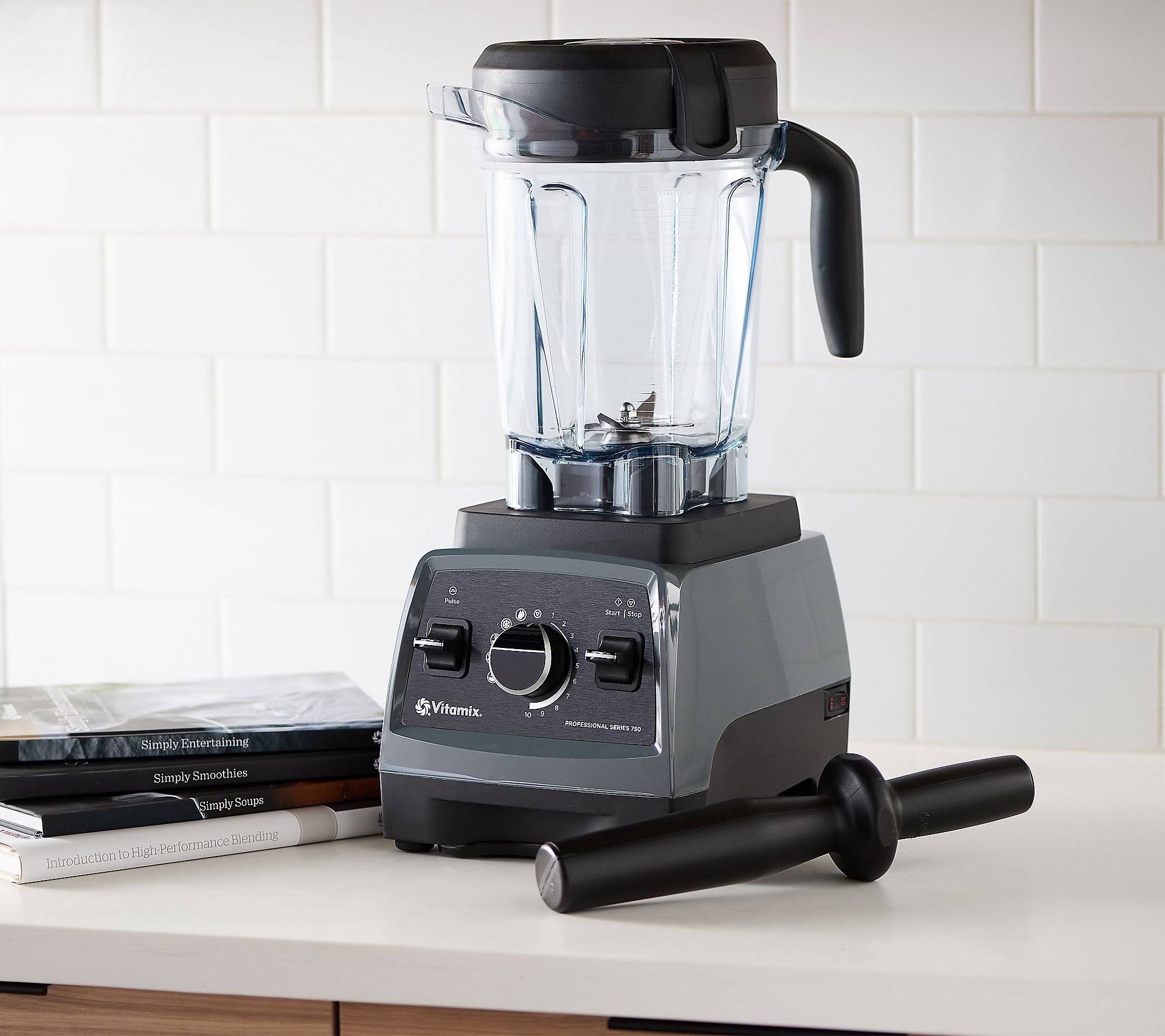 2e0eb52907f77bb0bff7923e6927909e032f03e9ae07e44df5ef84a2136c8342.jpg Vitamix Pro Series 750 2.2 HP 64-oz Blender w/Cookbook Suite ,Slate - Image 1