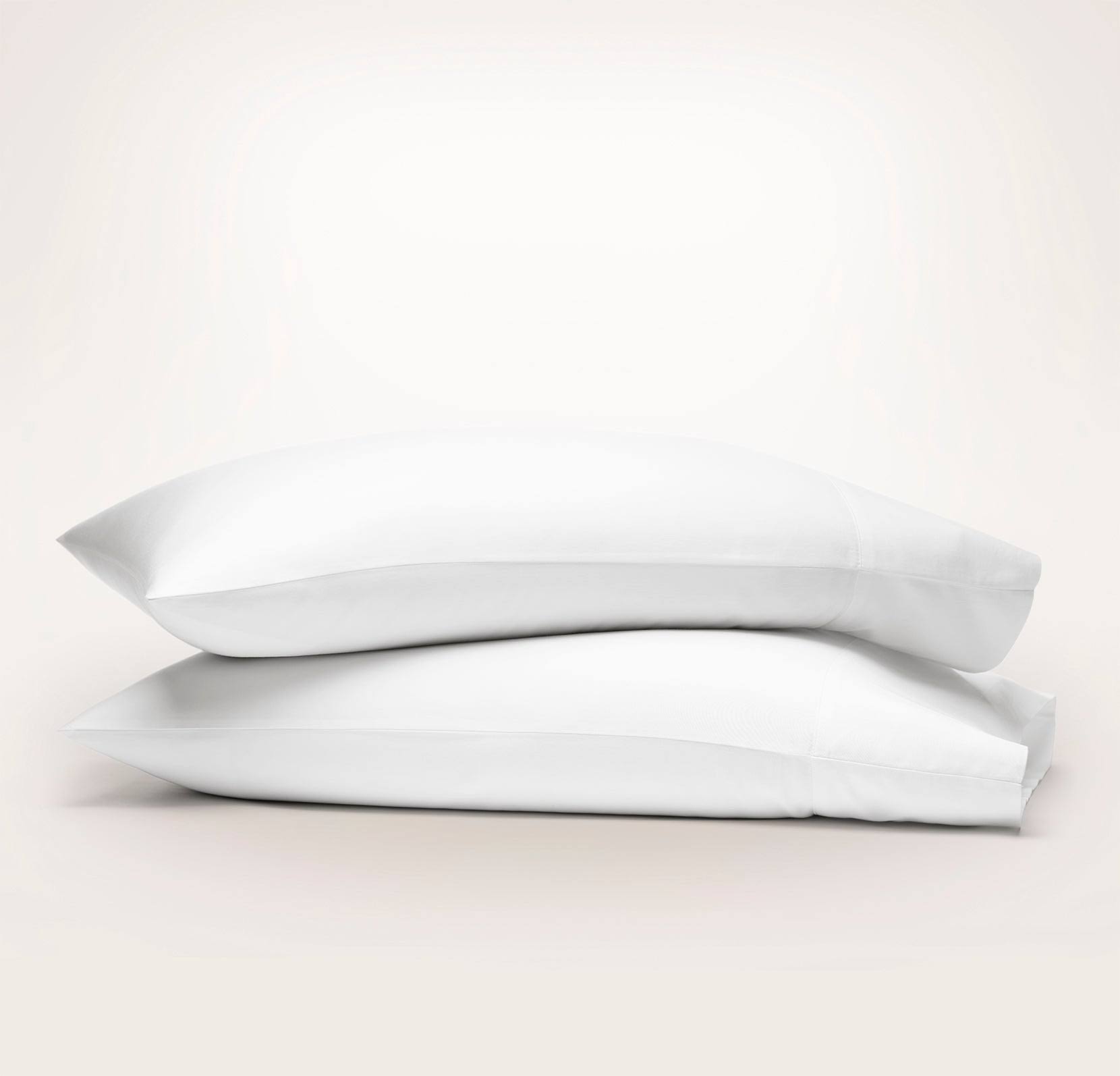 2f2fd697c26c1f3a0c972f11563eb65c6d221eb3900a9ef2ac44e2716b47790b.jpg Boll & Branch Signature Hemmed Organic Pillowcase, Set of 2 - White - Image 1