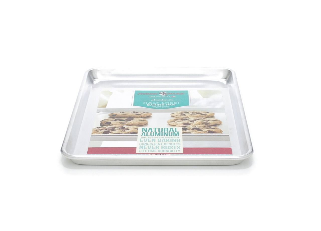 2f5885274a161a5162c995ed9d8e3ce4fcf7014adf239bf6ca7f43de0c552e2b.jpg Nordic Ware Naturals Baker's Half Sheet - Image 1