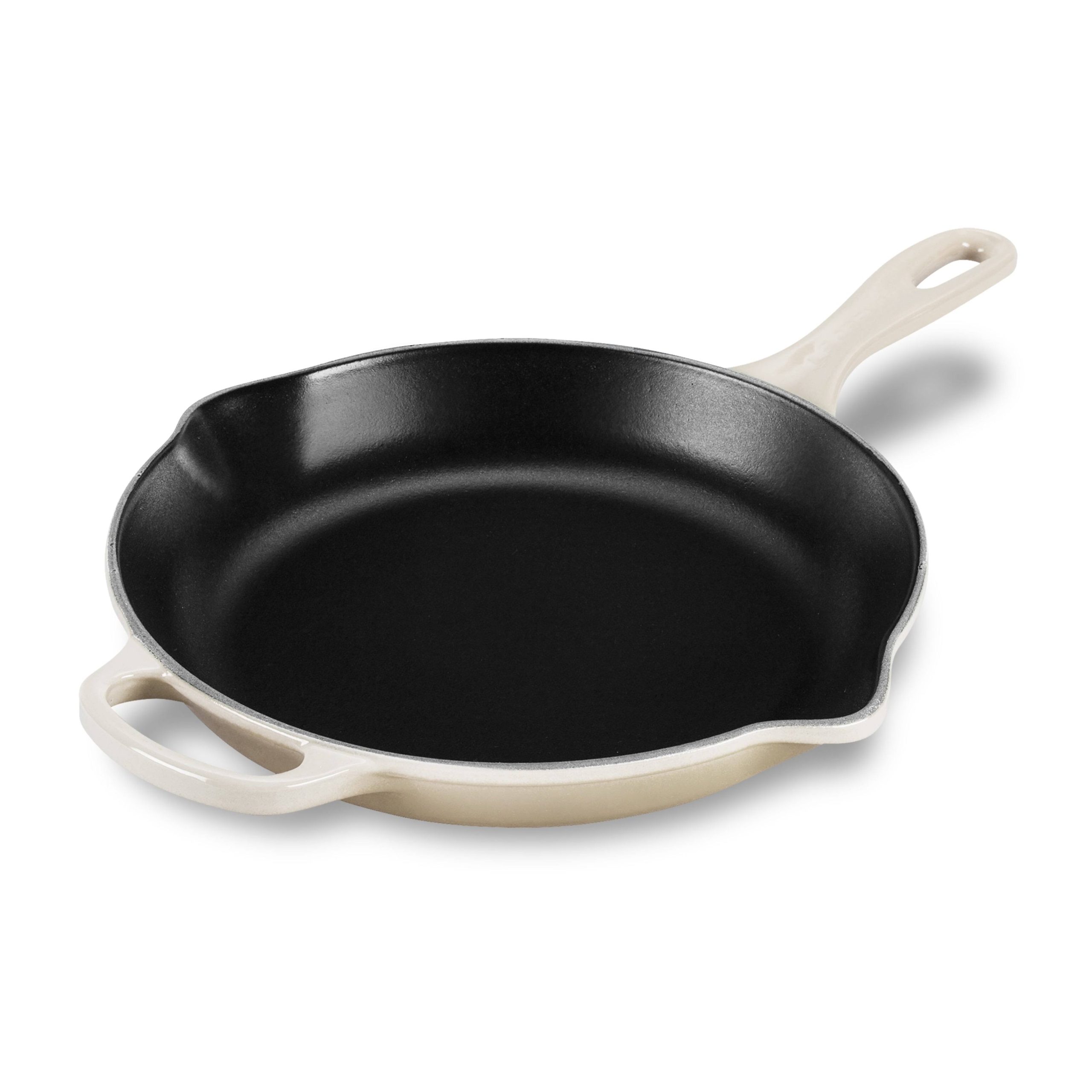 366b5d6ef0e173417180391a3def85b97414b00d7c185f6d5fd988078b3b17b2.jpg Le Creuset 10.25 inch Signature Iron Handle Skillet - Meringue - Image 1