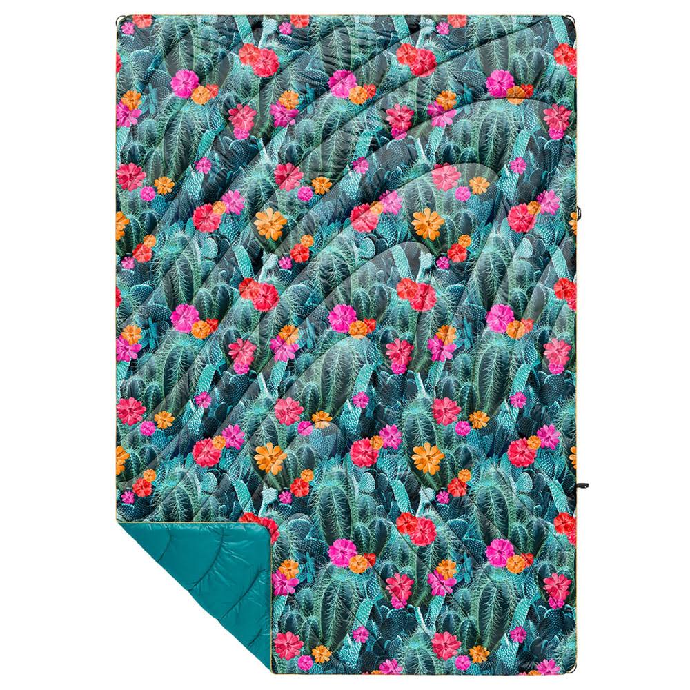 370d546e1a9d611dce4e8fe4eab2b32721e7709fb571a802773cd51b305fc4c6.jpg Rumpl Original Puffy Blanket - Rad, Ridgeline Views - Image 1
