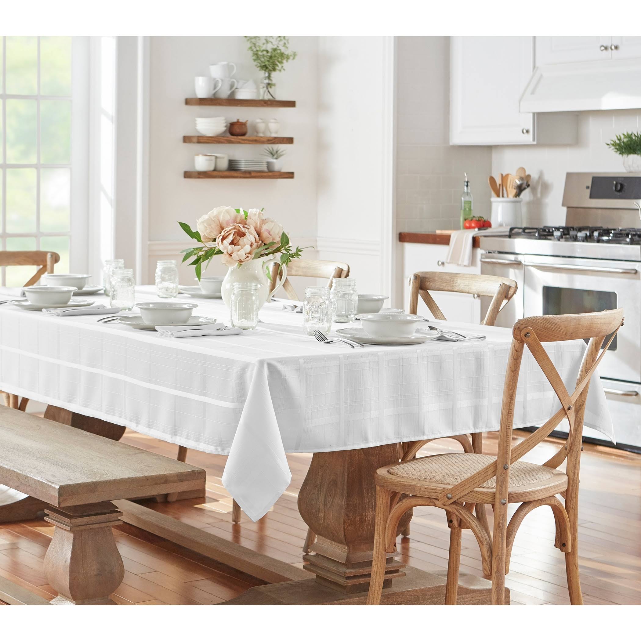 3845277f2d6312b6844eb2cb69671ac04a0bda500e60b2a67649ecfd7cbac626.jpg Elrene Elegance Plaid Tablecloth White - Image 1