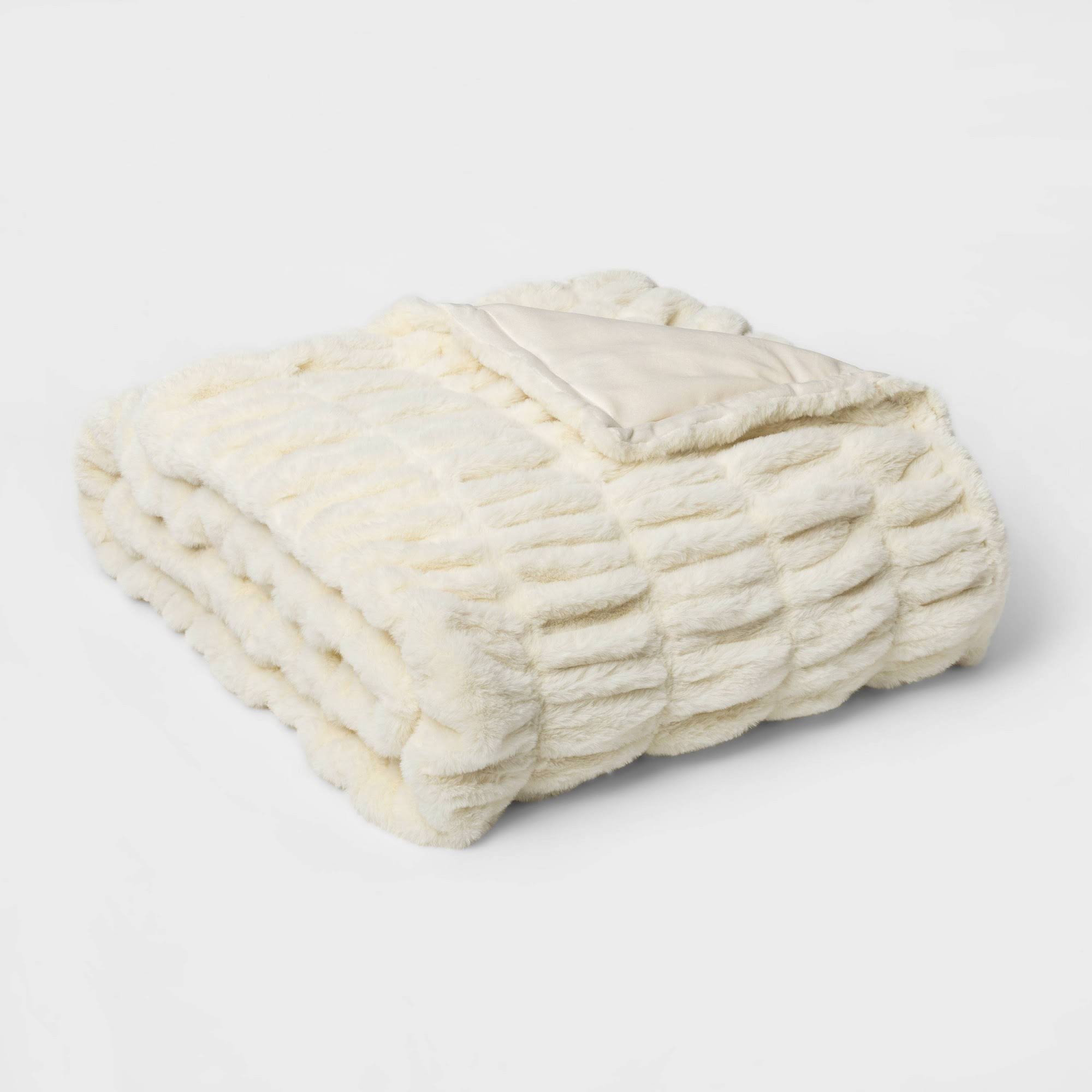 3ff9dc8576632e657fb6d6d5f19ca15a118f786c51ea733c12b89467d122c2ce.jpg 60" x 86" Faux Fur Oversized Throw Blanket Sour Cream - Threshold Signature - Image 1
