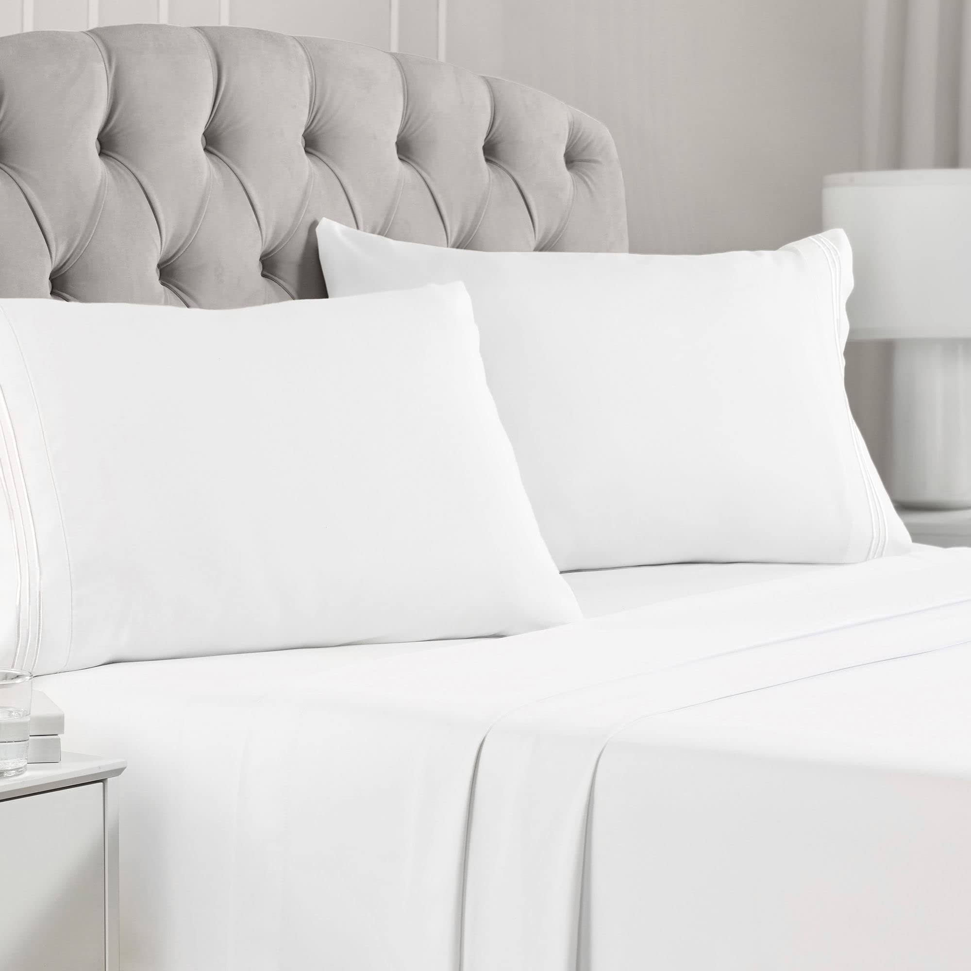 4141aa4a1ec08b5c8f22888de00ad337a6bb65804fba9bbd05b045fffb15f67f.jpg Mellanni King Size Sheets Set - 4 PC Iconic Collection Bedding Sheets & Pillowcases - Hotel Luxury, Soft, Cooling Bed Sheets - Deep Pocket Up to 16" - Image 1