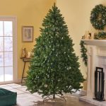 Home Decor 7.5-ft Norway Spruce Artificial Christmas Tree | 307347