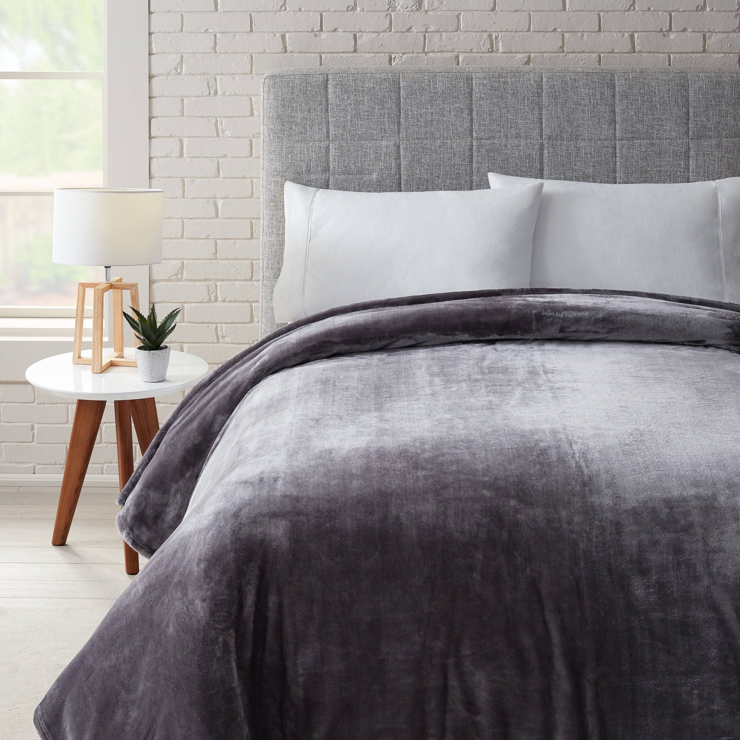 43e3f919354a6a807ad1246adfc422bb45fb4b0b2ecc2997bd45ada5945aaf5f.jpg Better Homes & Gardens Luxury Velvet Plush Blanket, Twin, Gray - Image 1