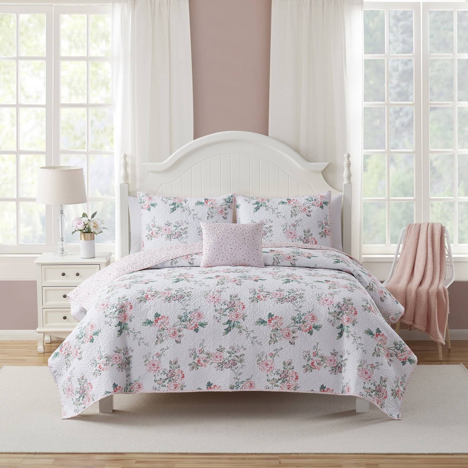 4684fdbabdc2b7f5e962fd0f537fbe4dc63ccf25d60ff5f0e4d1478ff1569f73.jpg Simply Shabby Chic Azure Floral Quilt Set, King (4-Piece) - Image 1