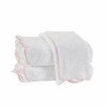 Matouk Cairo Scallop Guest Towel - Pink