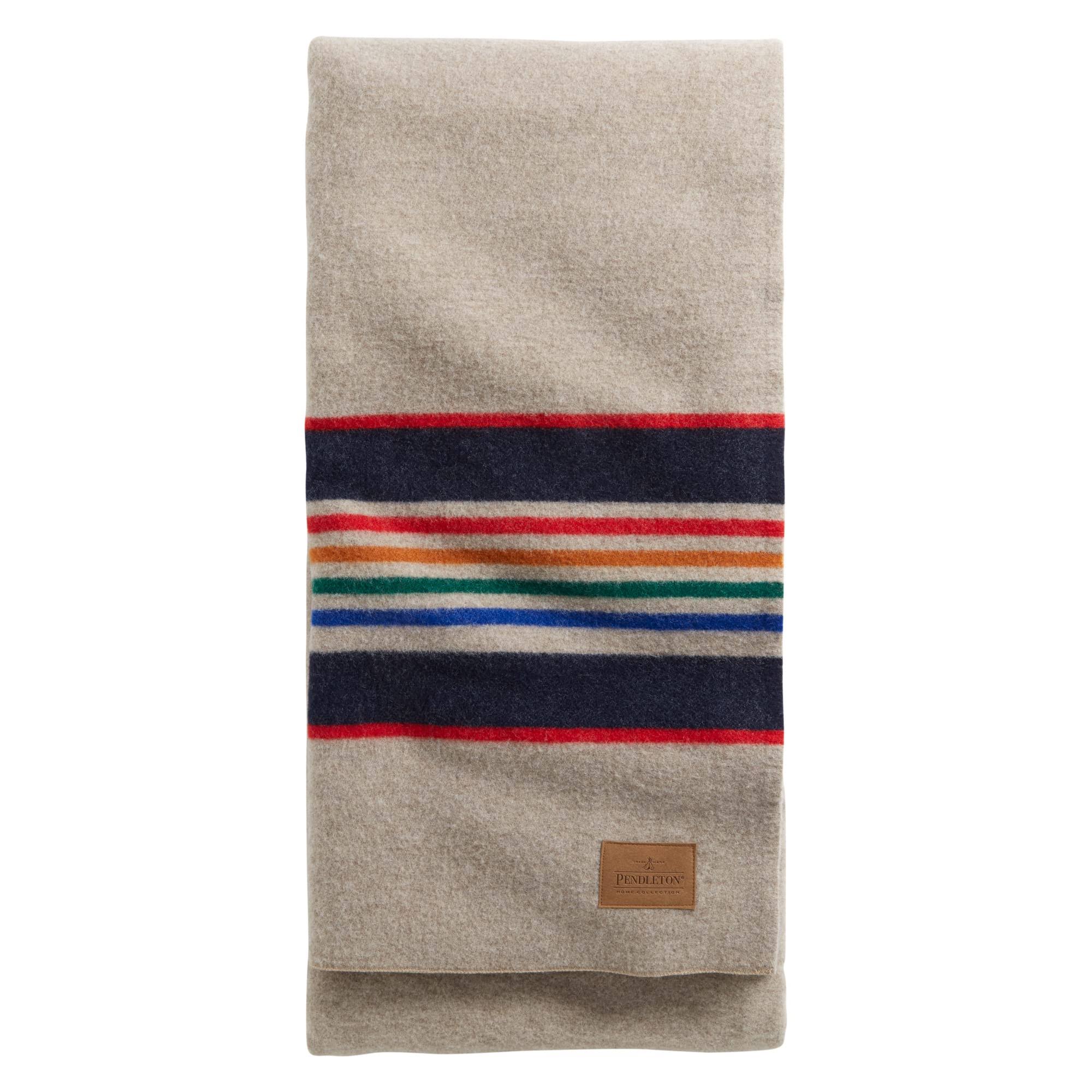 49dae50904cfed686b3c837a04016d881b773947192d70a50a1a45d7619af394.jpg Pendleton National Park Blanket - Full - Yellowstone - Image 1