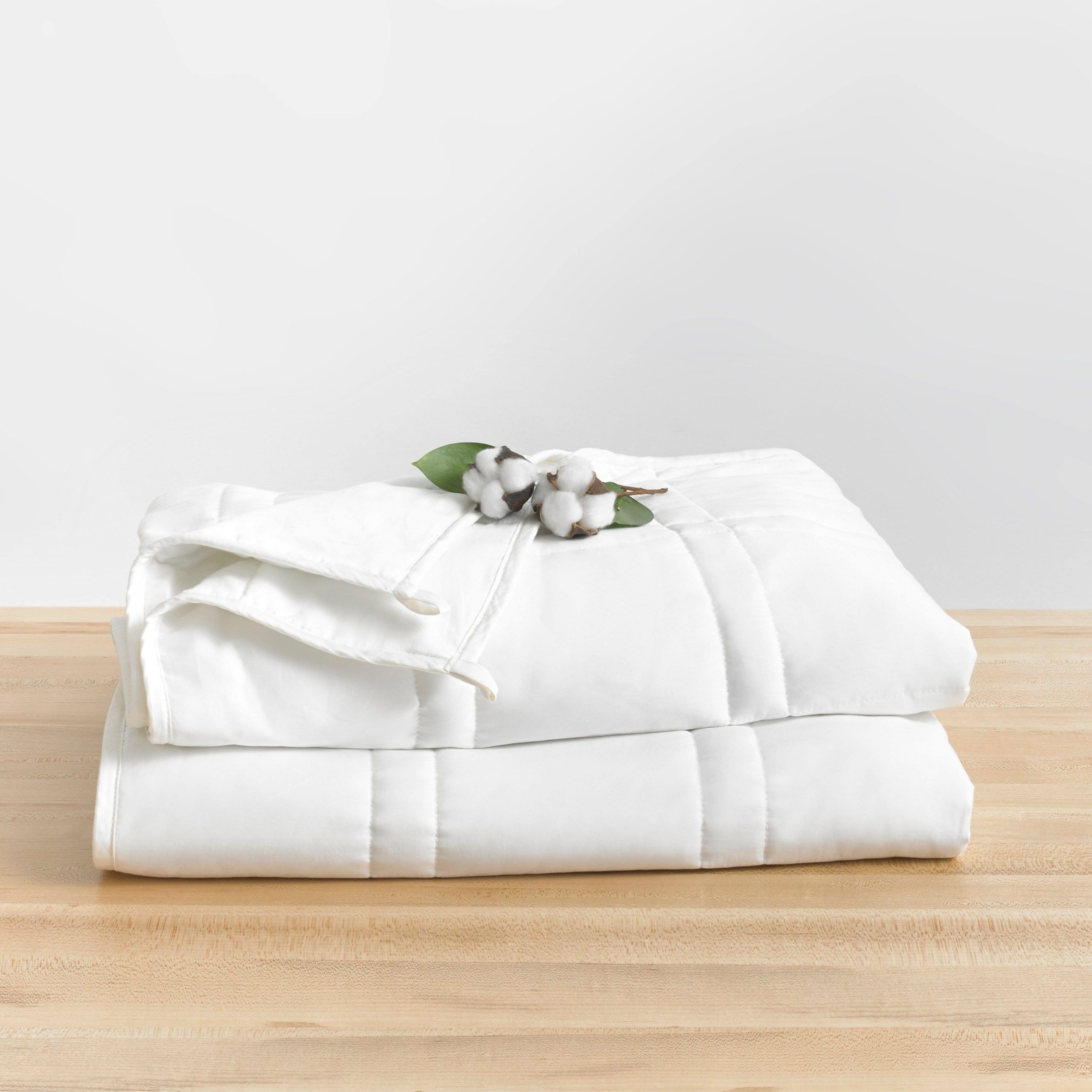 4a2a0fdd7d6c8d6d8c5c63fdad0b739810920e78b0103a7f88b87be08e4a8dee.jpg Baloo Living - Weighted Blanket, Full / Queen / 20 lbs / White - Image 1