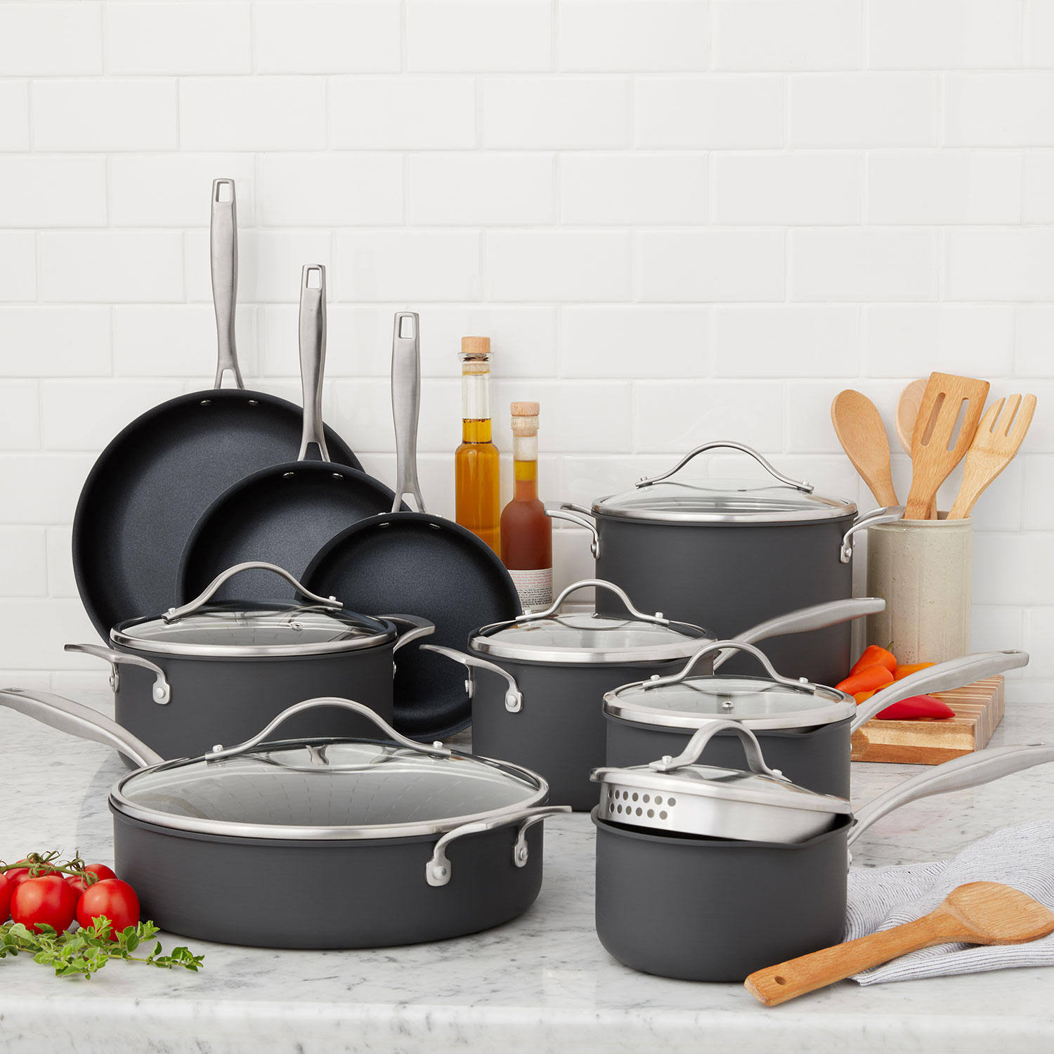 4a53f48f6bbbc7ffa6229796256be4dfb110308f43275d0d288598026295f503.jpg 15PCHA 15-Piece Hard Anodized Aluminum Cookware Set - Image 1