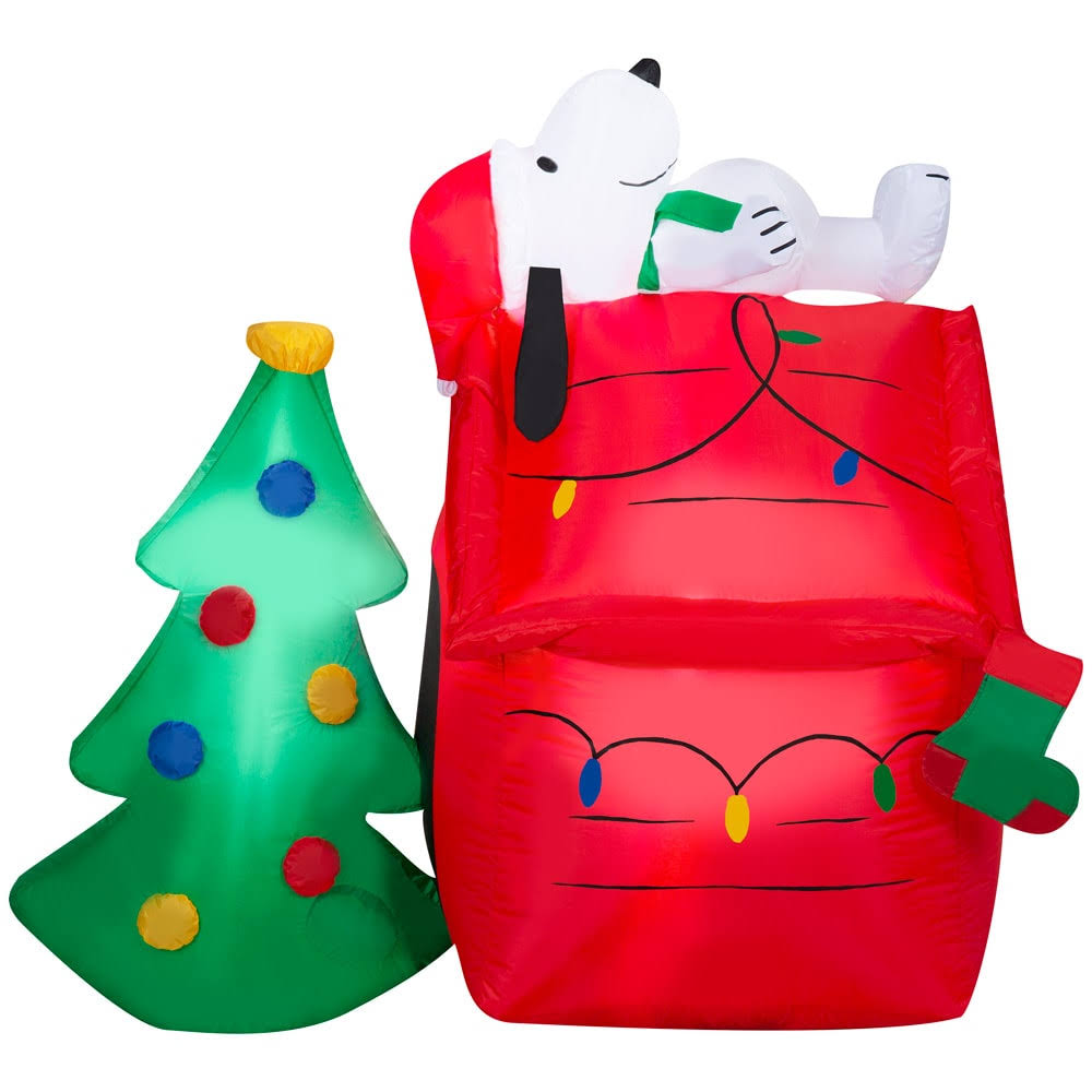 4b4750a2ee215aefe9bcc58b889af6dfe5df2ea107abcbc944f0fefe20aa13ca.jpg Snoopy Scene Airblown Inflatable Christmas Tree Yard Decoration - 4.5 - Image 1