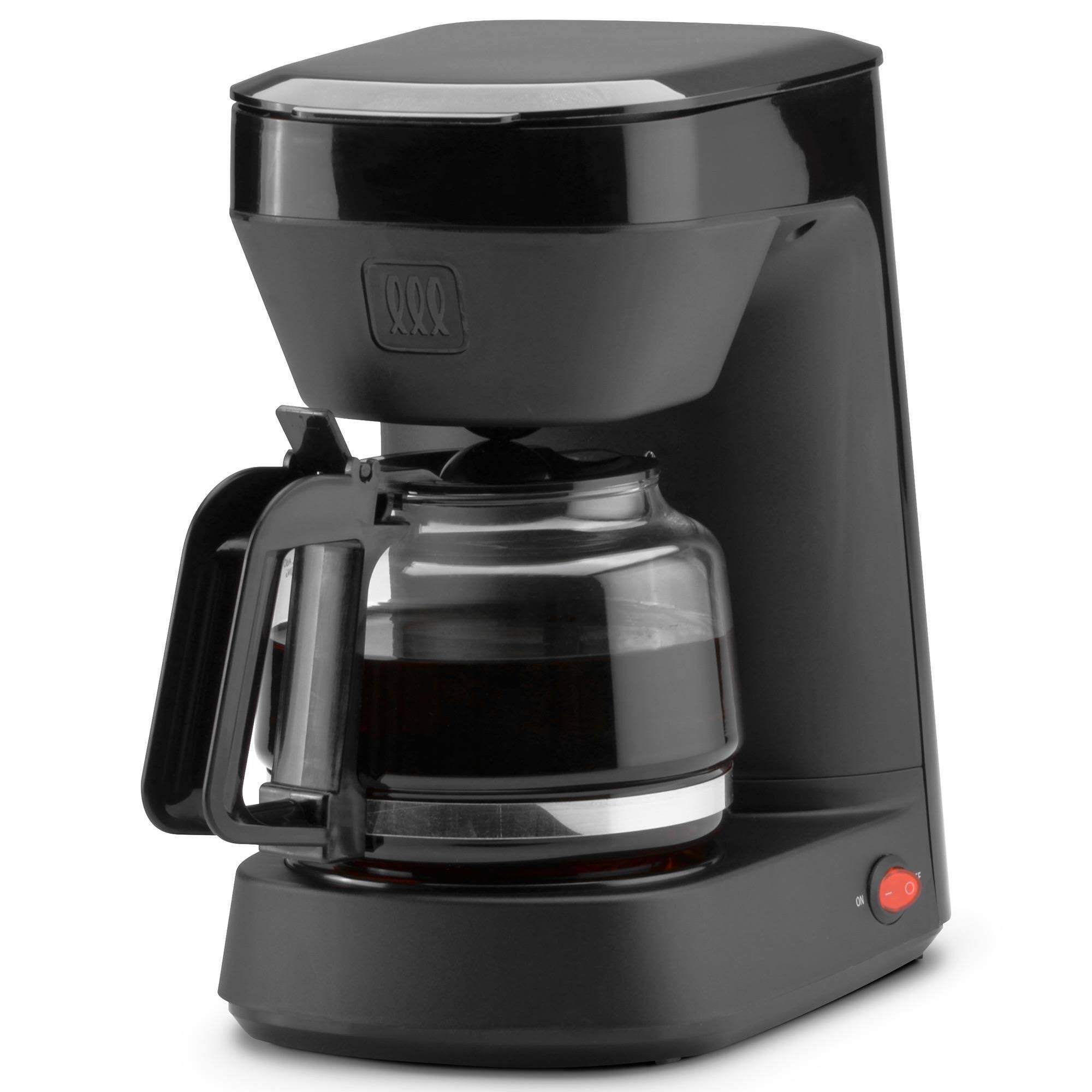 50aae01aaf2ff66163862cc73ee9544c2ce5f8412ecb4a253e93064e6f33f68d.jpg Toastmaster 5 Cup Coffee Maker - Image 1