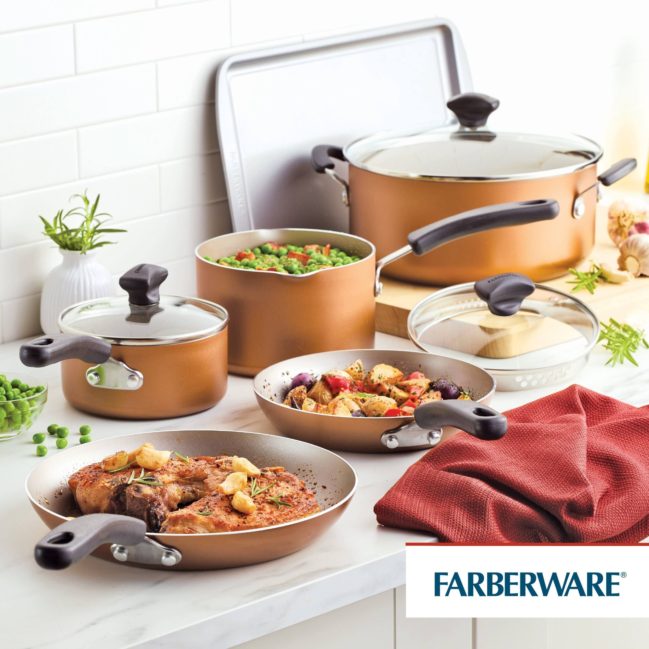 52807902abd4bfbf74942681e84738ff316b6e119a24c132bdd1458adec09342.jpg Farberware 15-Piece Cookstart Aluminum DiamondMax Nonstick Cookware Set - Copper - Image 1