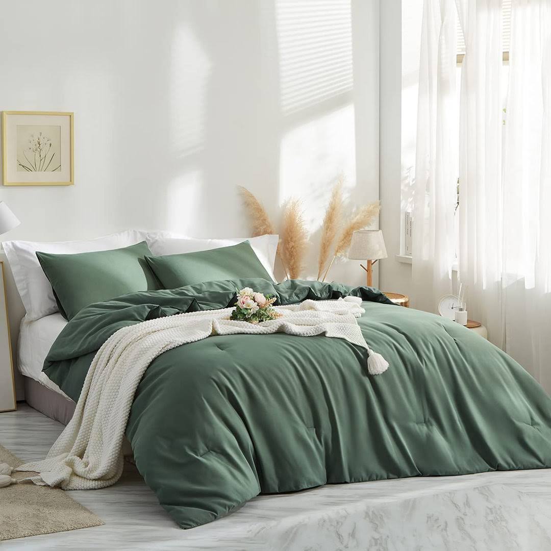 58011eed2231f6d2dfc5552e882549f73b56f62a15845c67e85975a72e83f443.jpg Talmage Microfiber 3 Piece Comforter Set Eider & Ivory Color: Light Green, Size: Queen Comforter + 2 Standard Pillowcases - Image 1