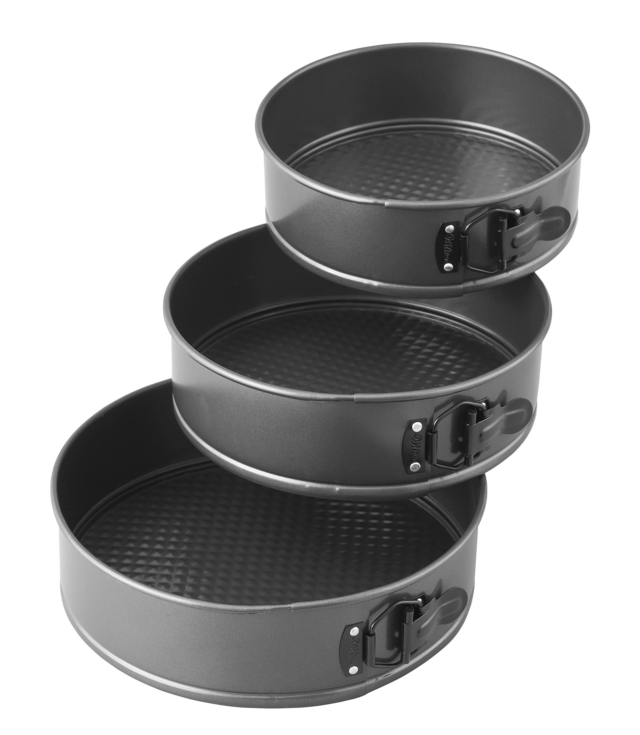 597943f3f634b0436a8d8150f7eeb9f6cd73ef3c219860dc4368d41c5b81741c.jpg Wilton Perfect Results 3-Piece Springform Pan Set - Image 1