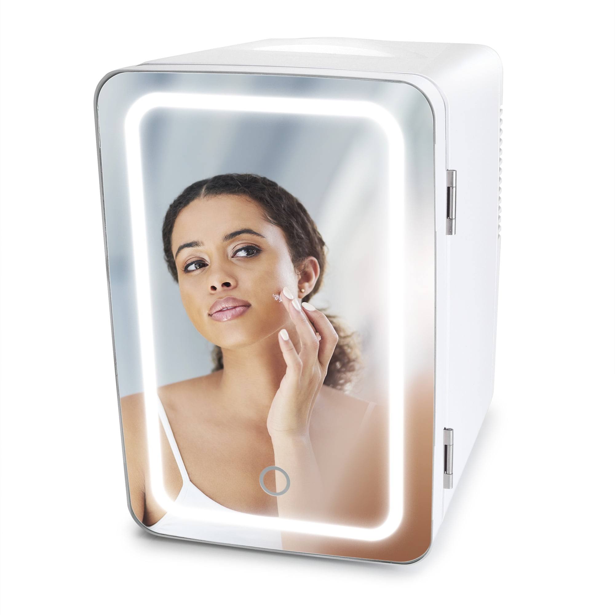 5cdbcf09edf8f07e1fc6b0e495a575a5bab2c54cb409e3f82eb446f7fb4730f9.jpg Personal Chiller K6202WH 6L Mini Fridge Beauty & Skincare Refrigerator, Glass Door, White, 10.6"x11.7"x7.7" - Image 1