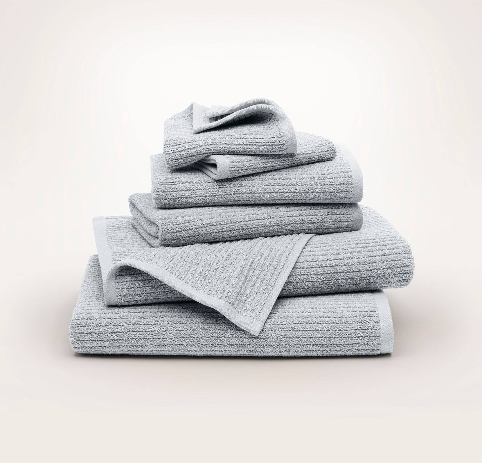 67ebcea80129e2e7f45ab87cd23bcf88afc08439e39f823ea62f3ffd36902f1c.jpg Boll & Branch Spa 6-Piece Organic Bath Towel Set - Shore - Image 1