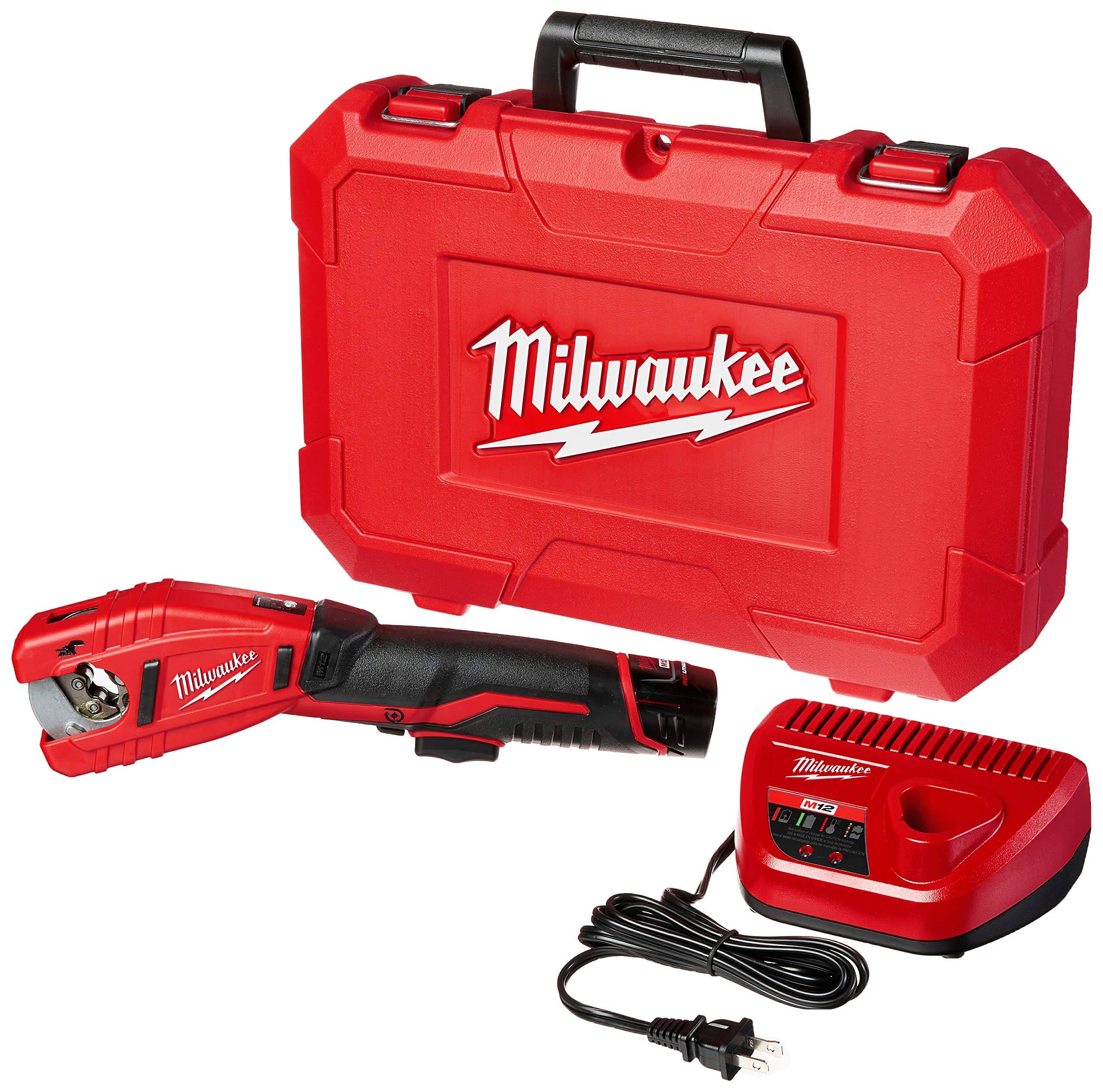 6a73947ba80e9f4394e141f69678c118b089a829dcb641ec3b993135deb262d7.jpg Milwaukee 2471-21 M12 Cordless Copper Tubing Cutter Kit - Image 1
