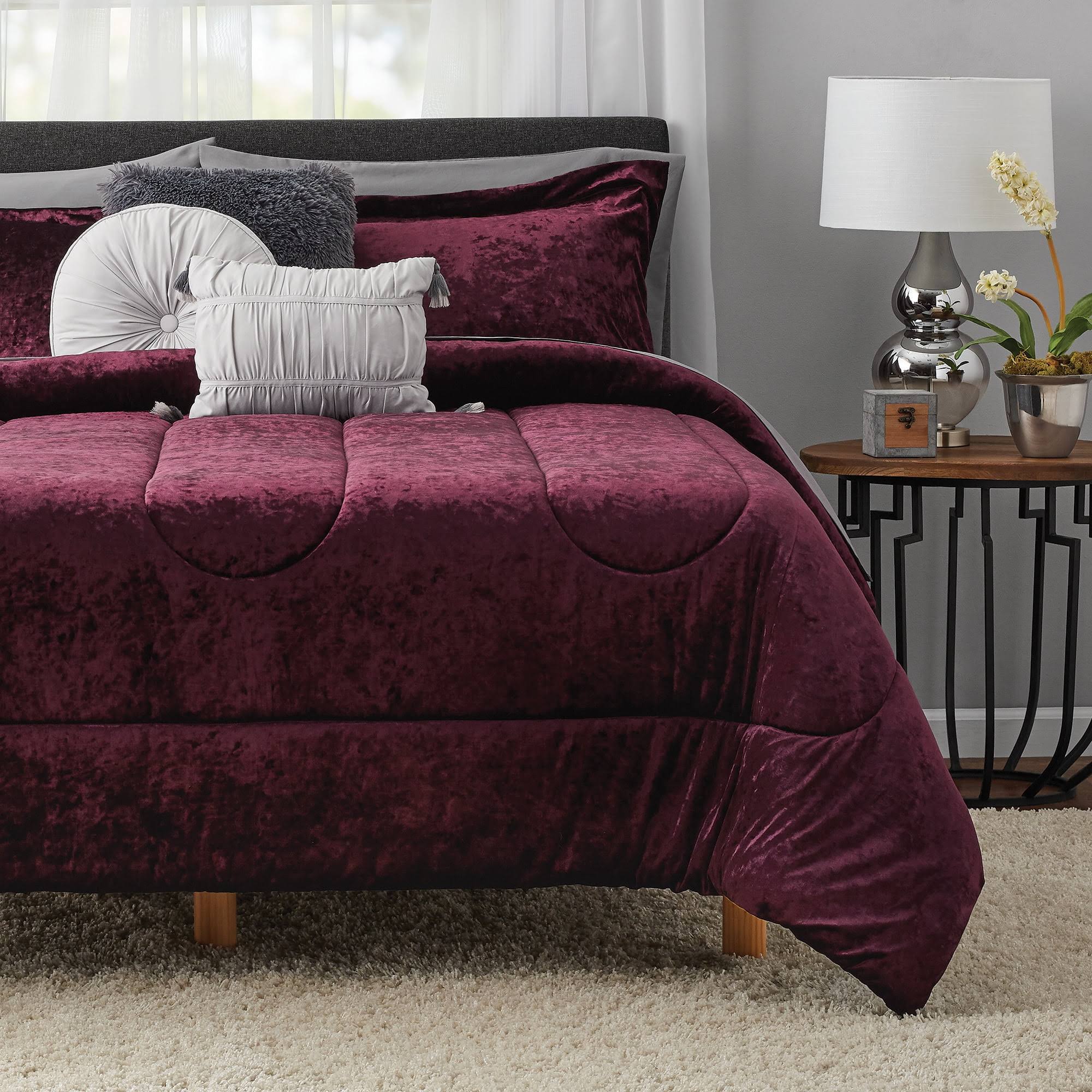6c3bf0abbcc0aa2c00b8e5ab8a4eca14e693b043dbe99e58a162f94fda89389d.jpg Mainstays Metropolis Velvet 10-Piece Bed in A Bag Bedding Set w/Bonus Sheet Set + Pillows, Full - Image 1