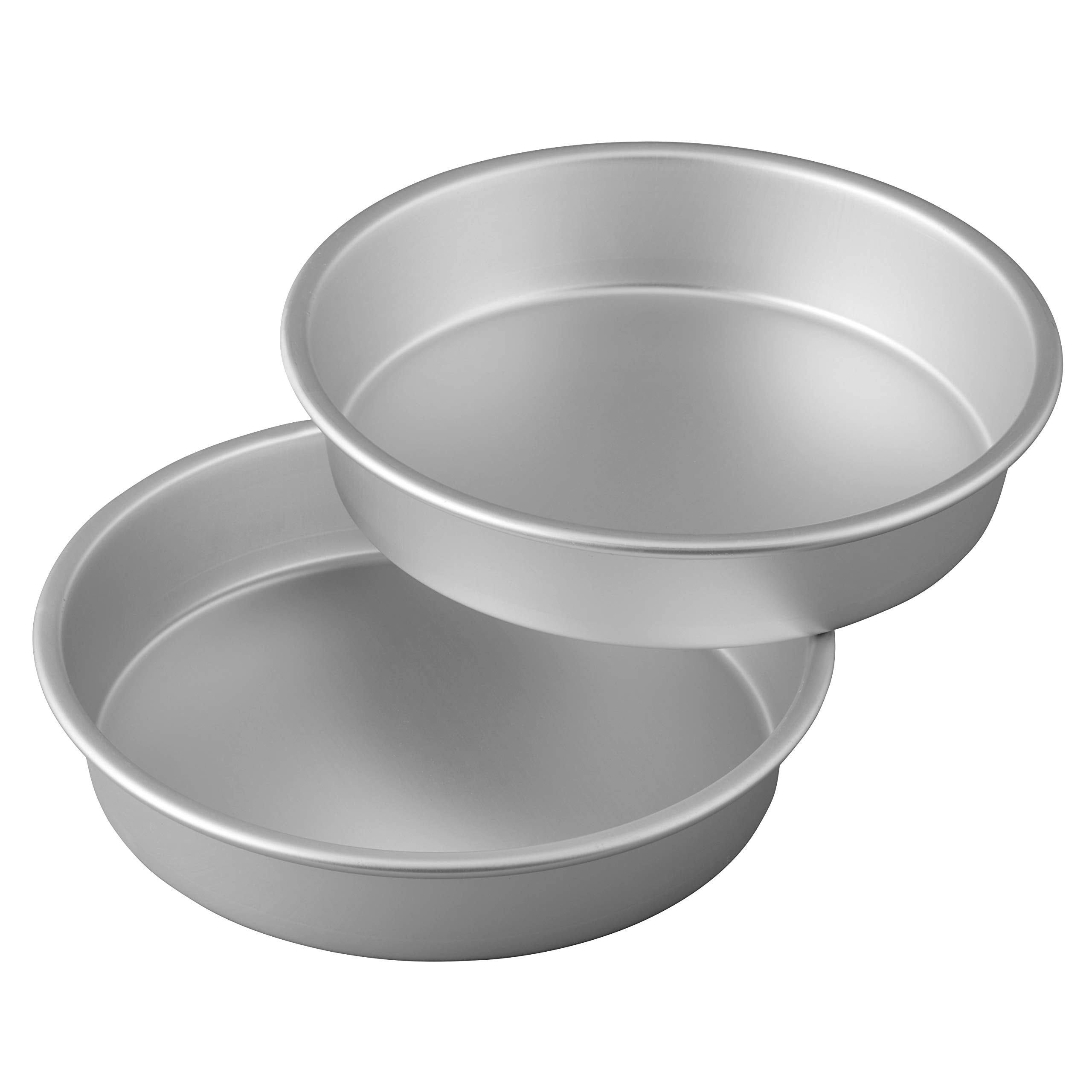 6e56decad92dad5cf743972919c5f3a2dfcdb6ba244245b8a9c7bbce371cae20.jpg Wilton Performance Pans Aluminum 9-Inch Round Cake Pans Set, 2-Piece - Image 1