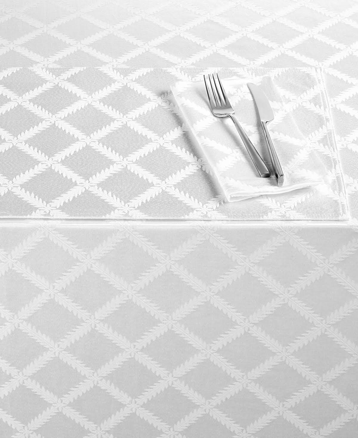 6e612964a4d07c82776acebd8cc22d85b5e6618e26eadb7684294b2deffa1b57.jpg Lenox Laurel Leaf 70"x144" Oblong Tablecloth White - Image 1