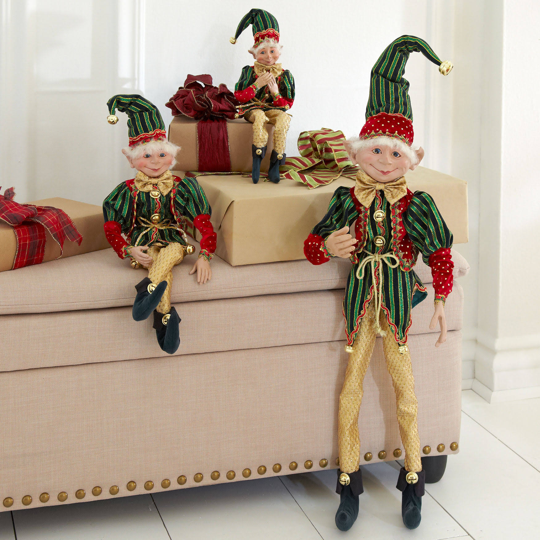 71d461d347e5beeefad11bf0ae4c9fb625a74887081c0876b217e31363238d43.jpg 24"H Posable Christmas Elf by BrylaneHome in Red Green Gold Christmas Decoration - Image 1