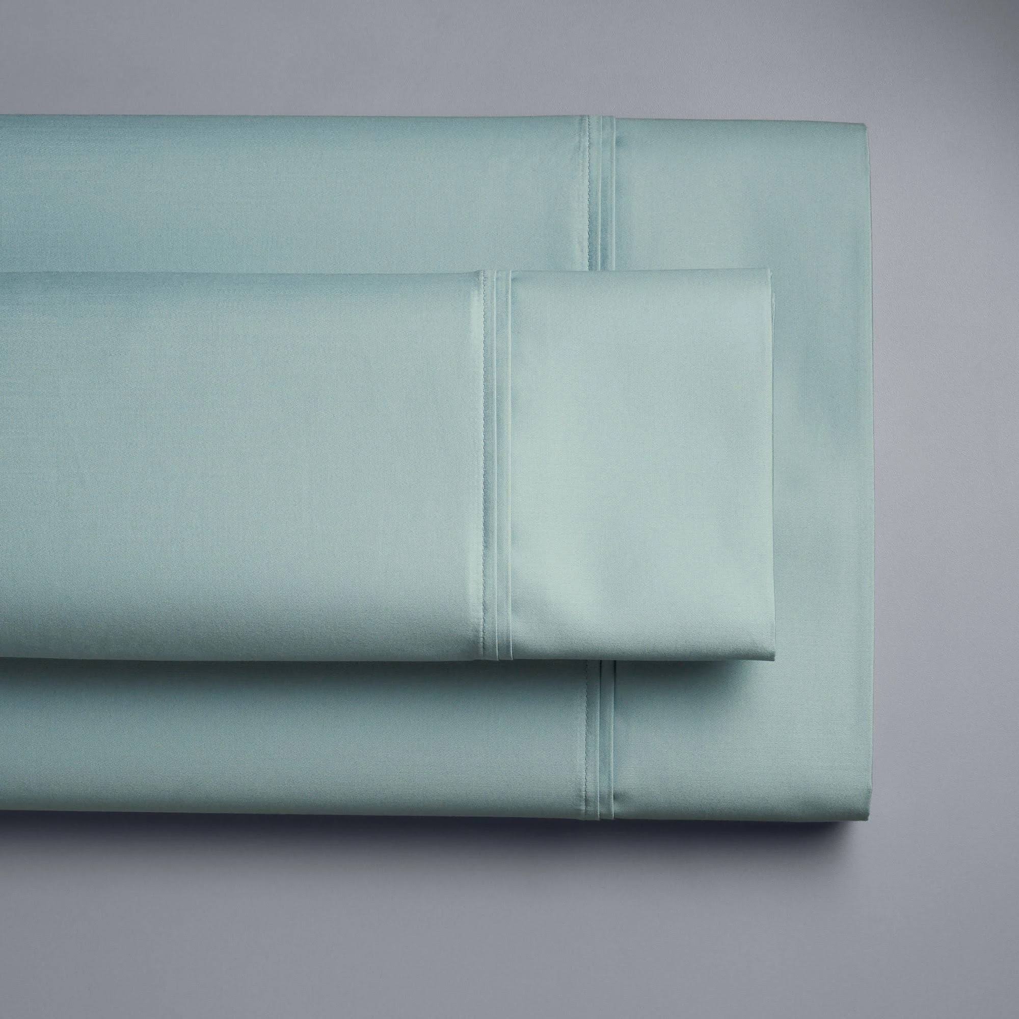 777d3a9f138e46e6594a5cf454586487fe4c493555638432a40e7f1d8a2c715d.jpg Simply Vera Vera Wang 800 Thread Count Egyptian Cotton Sheet Set or Pillowcases, Med Blue, kg PC 2pk - Image 1