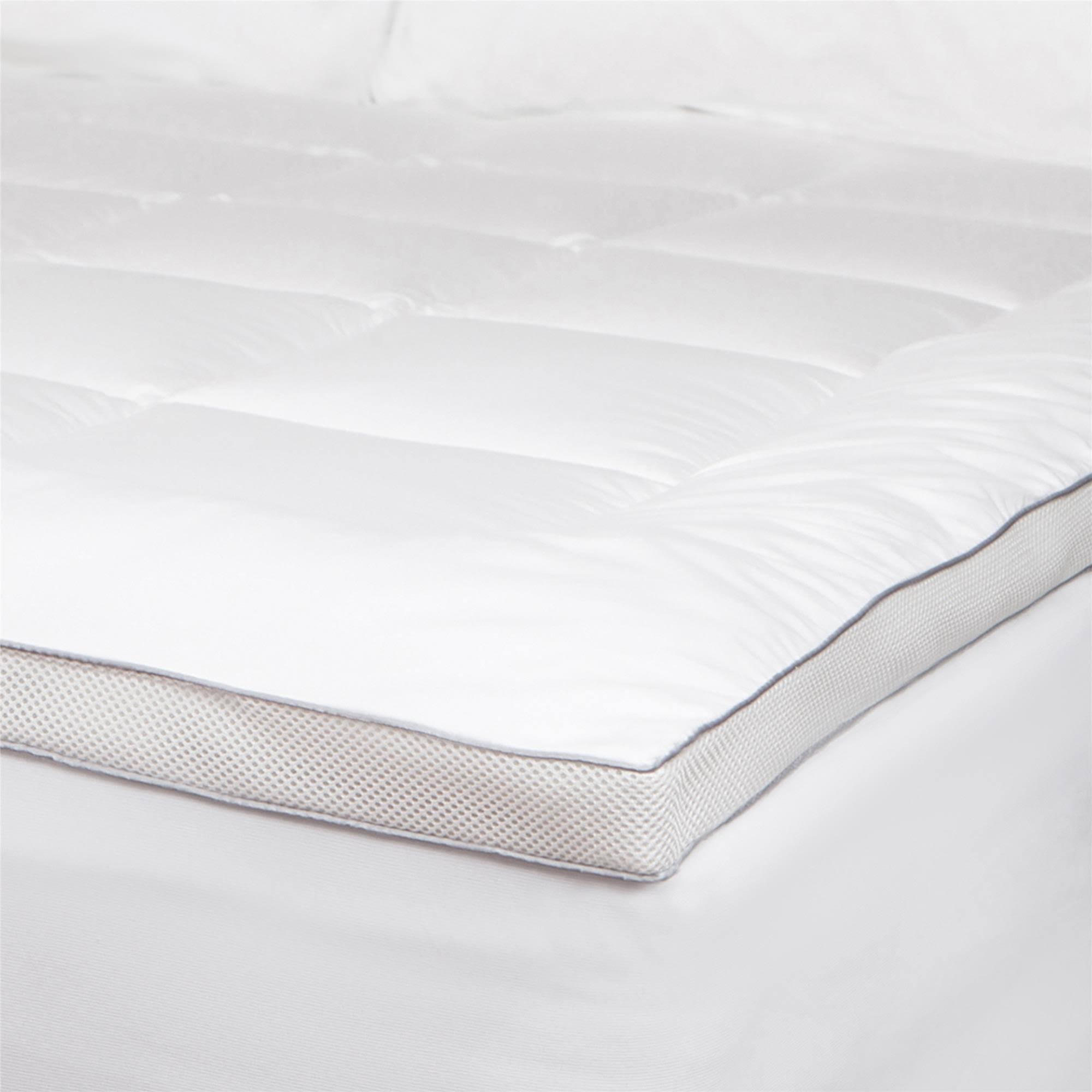 7864aa3ed3a16ed5b2c4290c9501dbdbab3beaca0b239b2b66938aba4ae7dbd6.jpg Powernap Celliant Mattress Pad, Full - White - Image 1