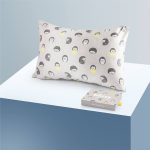 Blissy 100% Mulberry 22-Momme Silk Pillowcase - Hedgehog - Youth