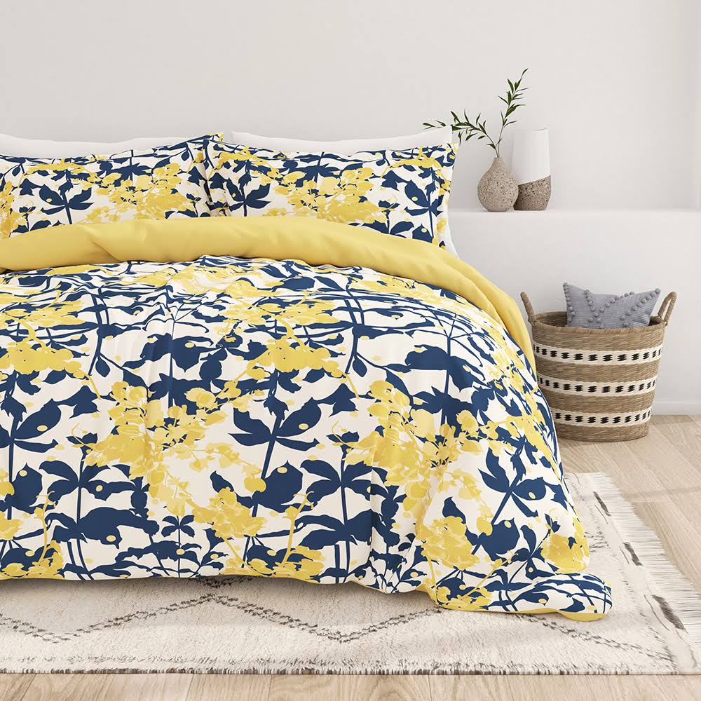 7ba3ec4caebaf6b55e9f44ca75d19ad99d6dae24d788e4a18a6d79e1c875ed0b.jpg Home Collection Premium Ultra Soft Boho Flower Reversible Duvet Cover Set - Yellow - King - Image 1