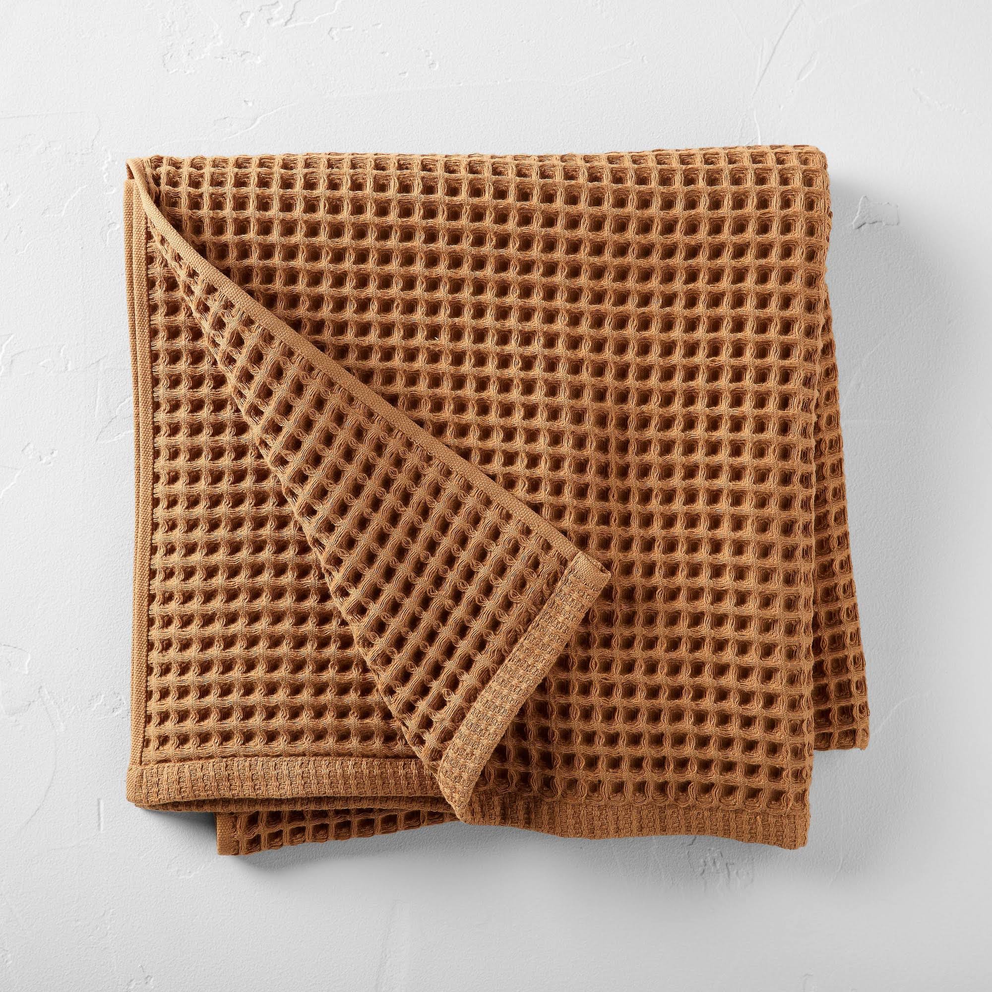 7c0d87da0071cf2f83b9f4b2186e01482d3f8322e0c729bba1c2253e2c922d86.jpg Waffle Bath Towel Warm Brown - Casaluna - Image 1