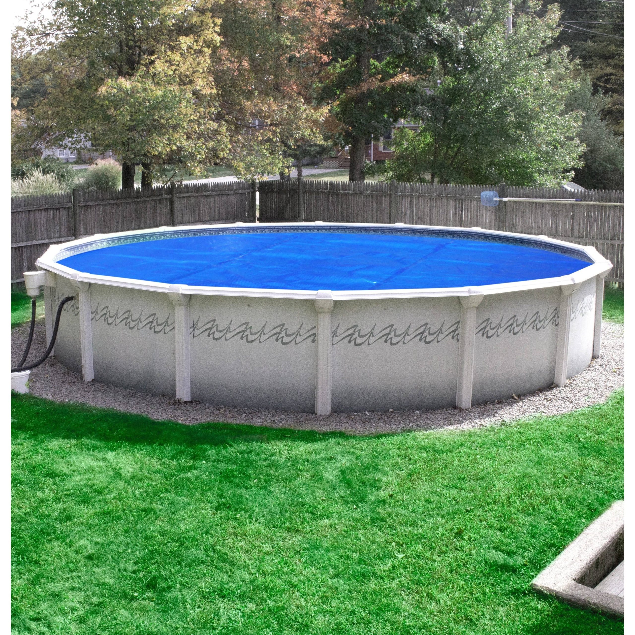 7dd45d45fb698e5ae6dc593ba04b33cf1c9445fbcb3659093f2b7f5374d18c94.jpg Pool Mate Deluxe 5-Year Blue/Silver Polypropylene Above Ground Swimming Pool Solar Blanket - 21' - Image 1