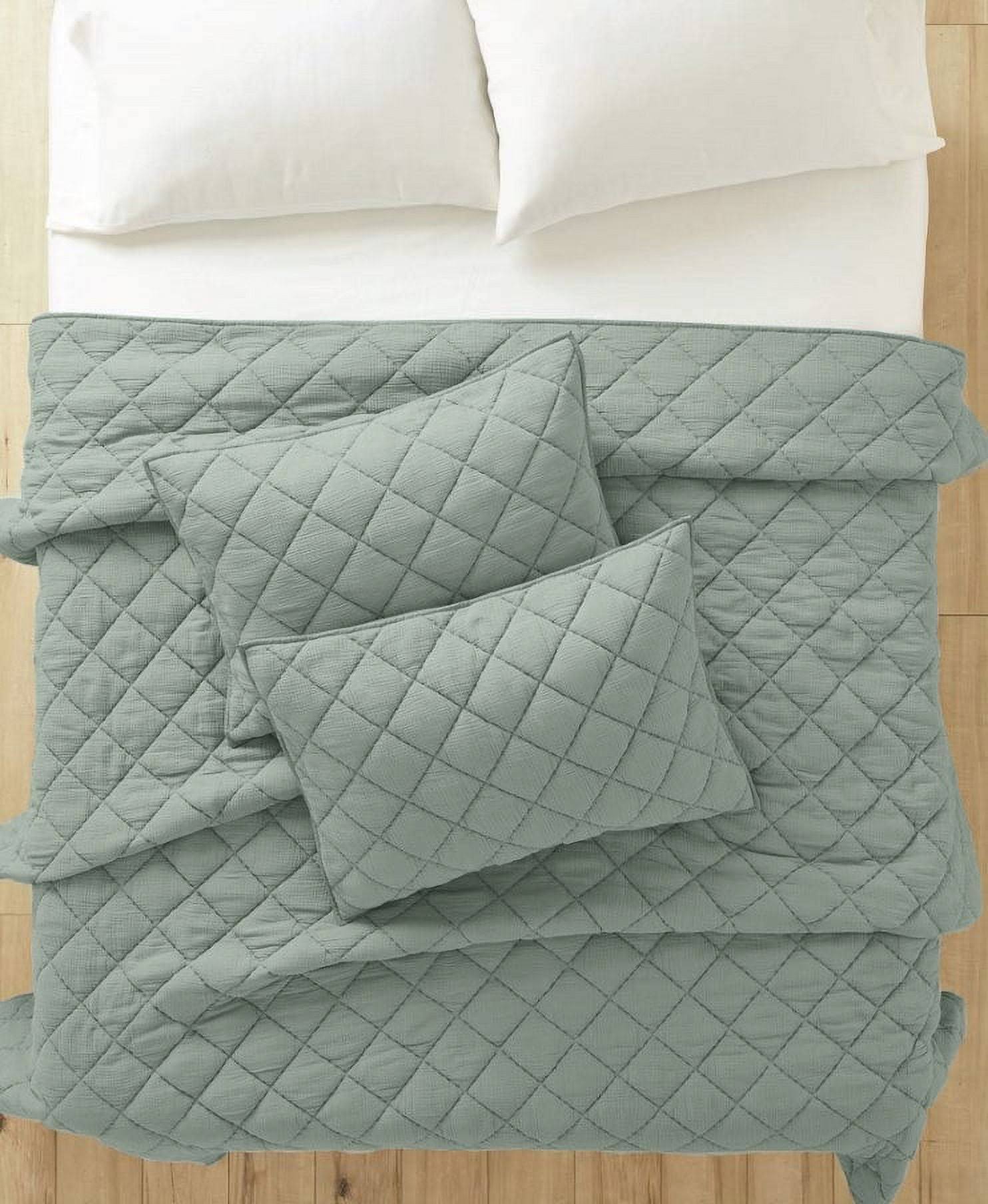 7ee5a5993254dde562b148eb7fce24c5a5d6ac9c7a27fd6f8226cef3080497d5.jpg Better Homes & Gardens Standard Sham Diamond Gauze Quilt - Sage - 2 ct - Image 1