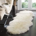 Safavieh Sheep Skin Handwoven Rug - Natural / White - 2x7 Feet