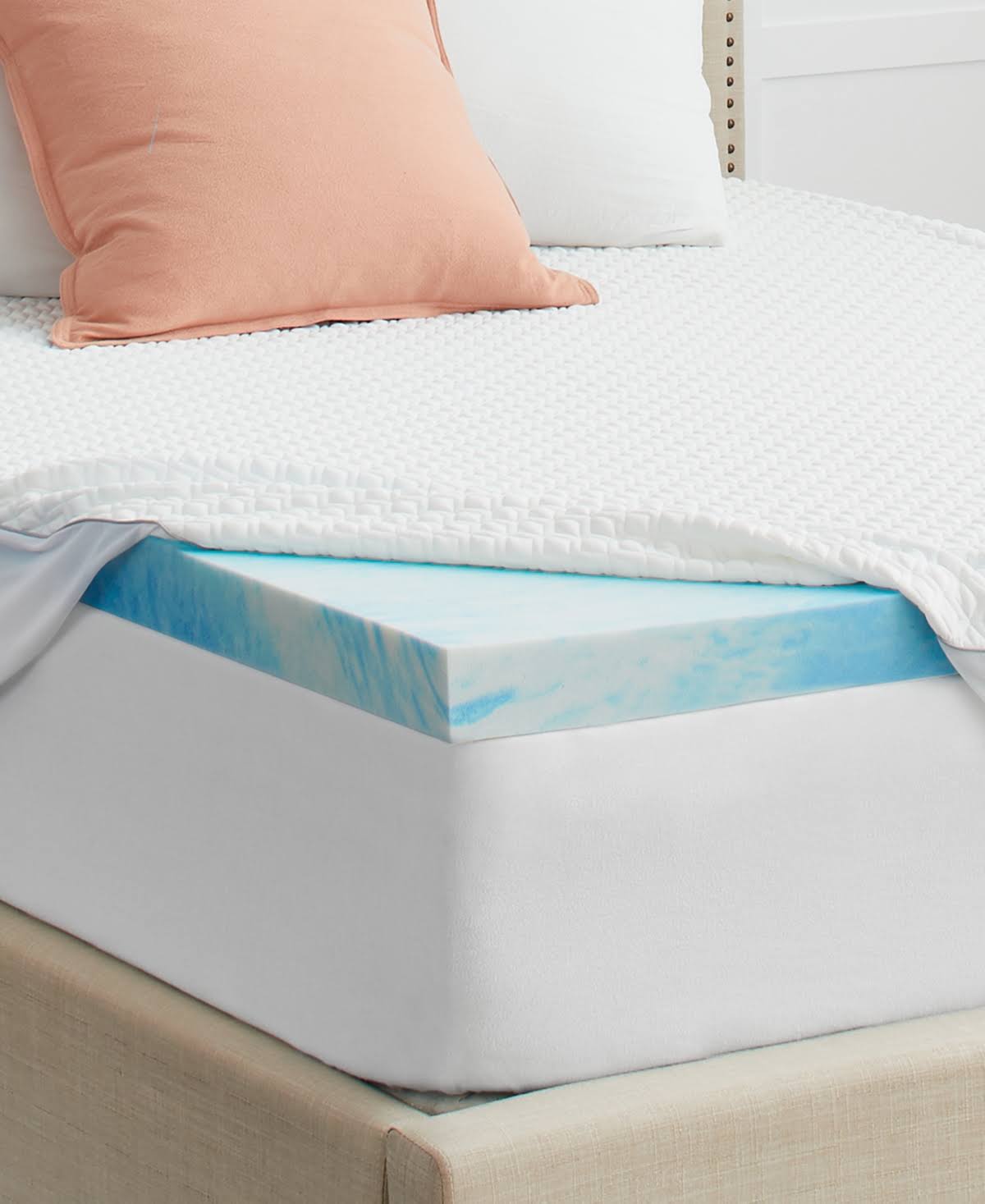 83e2dcdd3511a378245f61dbf4dbd0fa50d70d3adb6614173958ac23fe34c754.jpg Queen 3" Memory Foam Mattress Topper with Cover - Sealy - Image 1