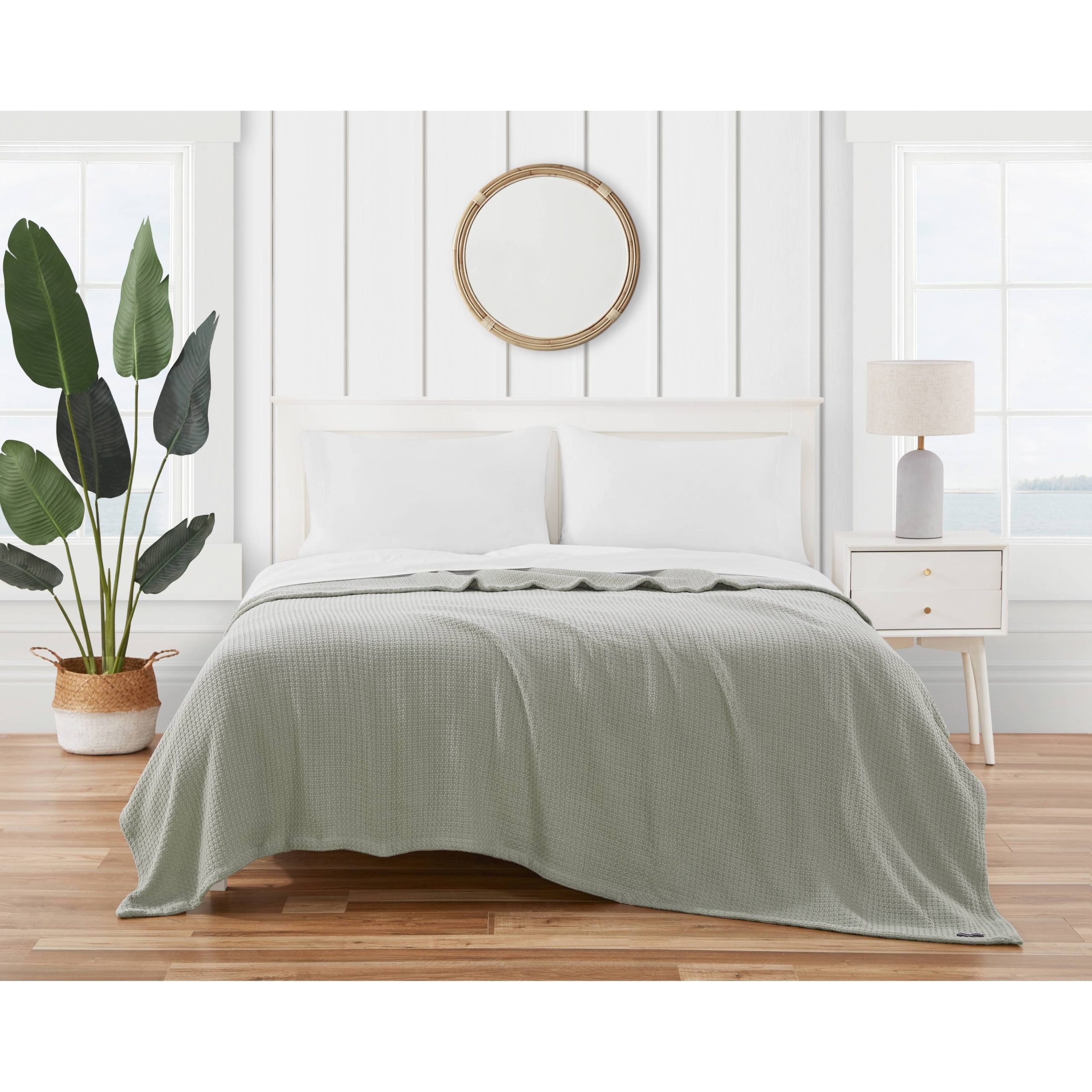 848d145dca28d01699fec59191adbf5f72dc24d29741d91428e639b3657e5803.jpg Tommy Bahama Bahama Coast Blanket | Full/Queen | Cotton - Image 1