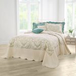 Amelia Bedspread by BrylaneHome in Ivory Seaglass (Size Twin)