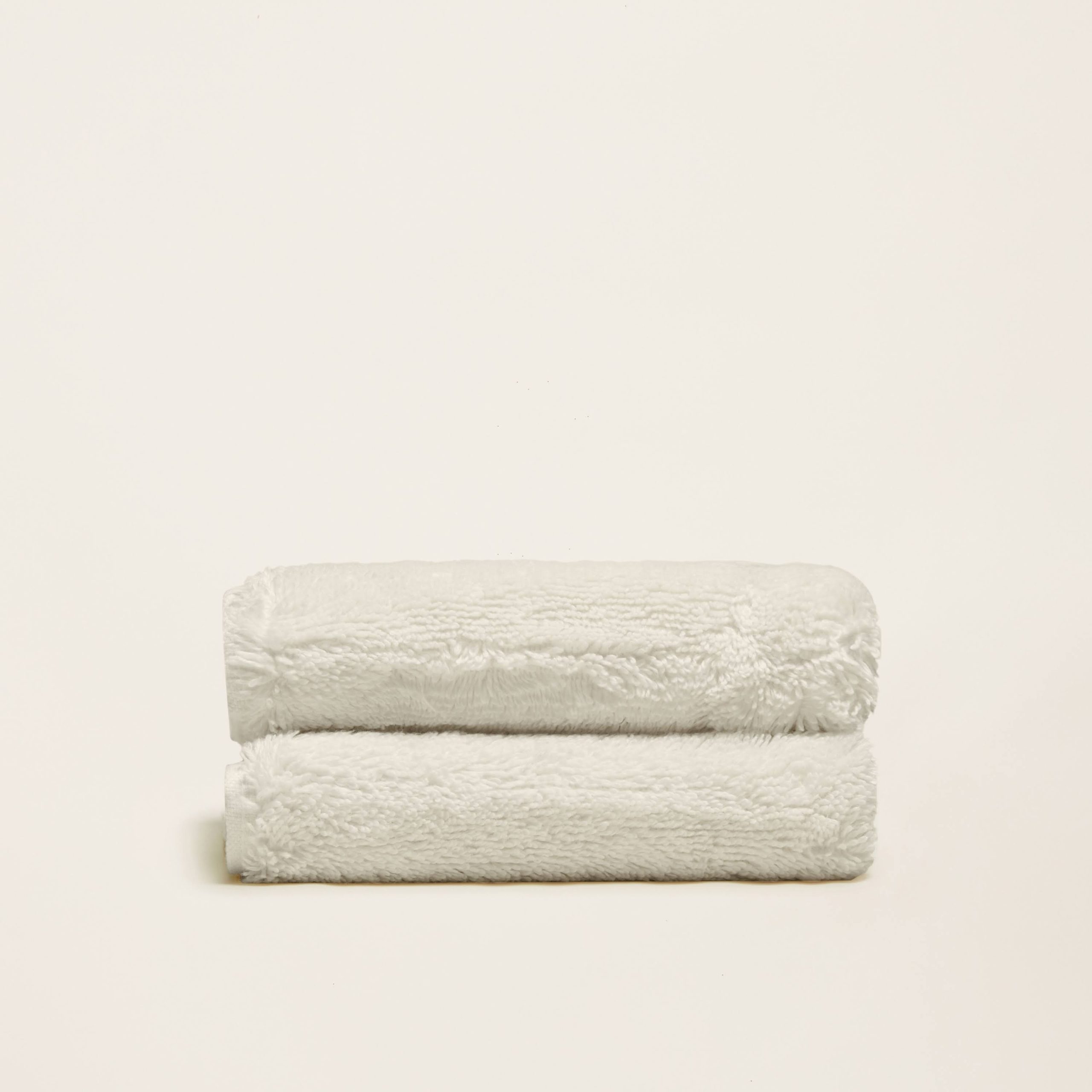 86c43000d1913cb6cdba03a9dd1d4635a7dd18d7bb0d0927e3a174a1f1edb8d1.jpg Italic Serene Ultraplush Australian Cotton Towels - Image 1