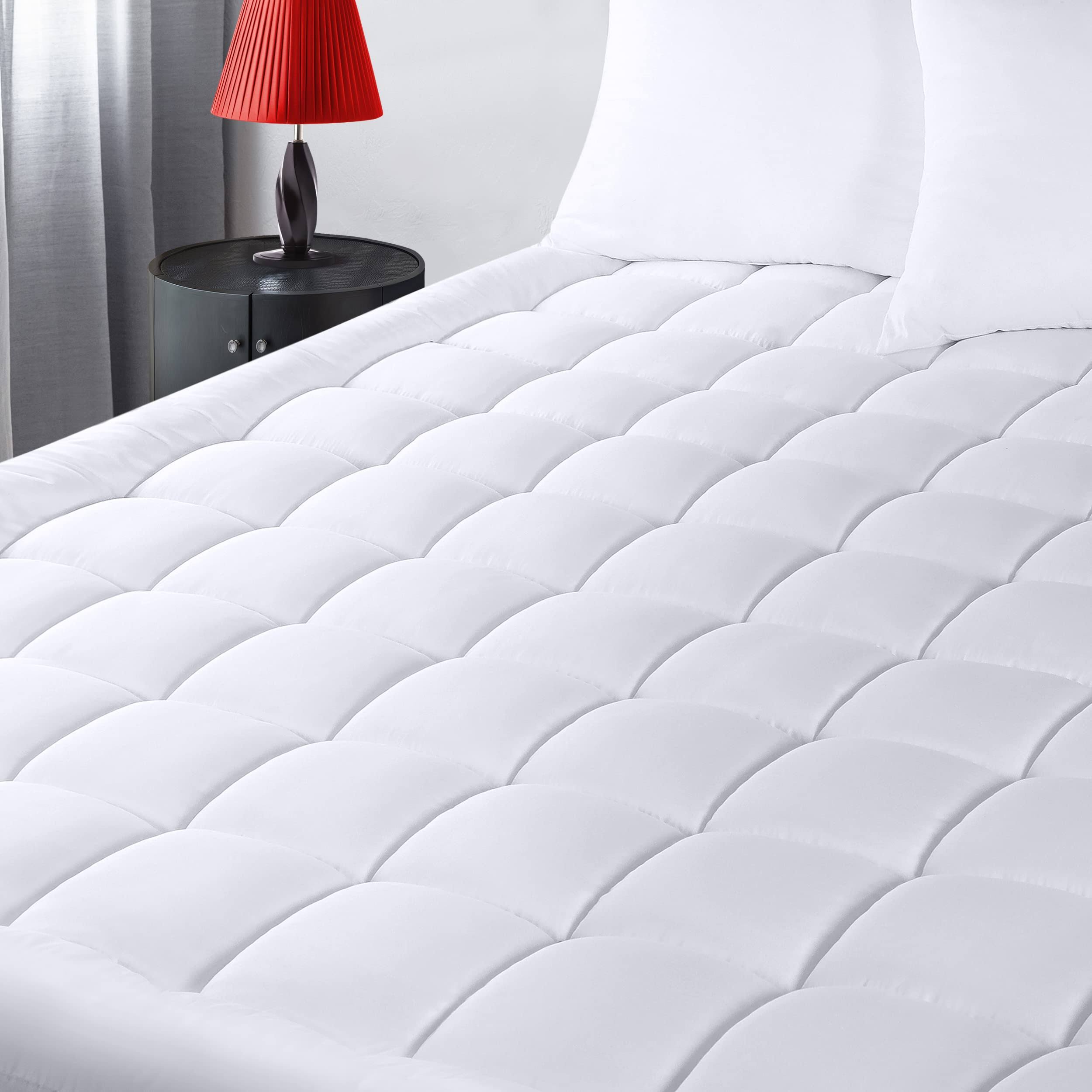 8952ee33fb818adf8c4e261efd49eff3fc596e8244266de067b438e64a68b12e.jpg Utopia Bedding Quilted Fitted Premium Mattress Pad Twin Size - Pillow Top Mattress Topper - Elastic Fitted Fluffy Mattress Protector - Mattress Cover - Image 1