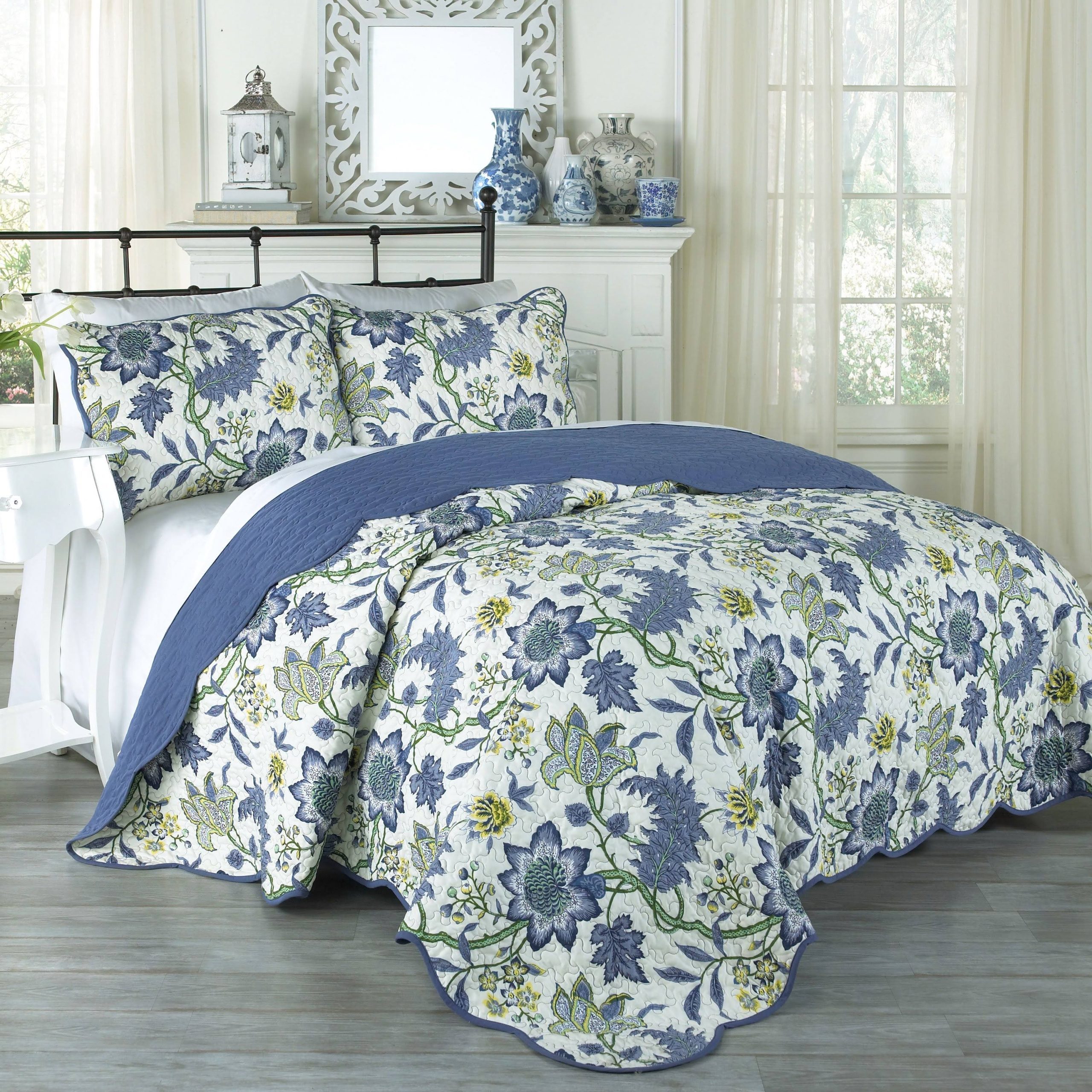 8b5787fb7427bff2dfa4053d7acf67046e9c6d15b40c18a46a6f58ab37b8a1c8.jpg Waverly Traditions by Maldives 3-Piece Quilt Collection, Full/Queen - Image 1